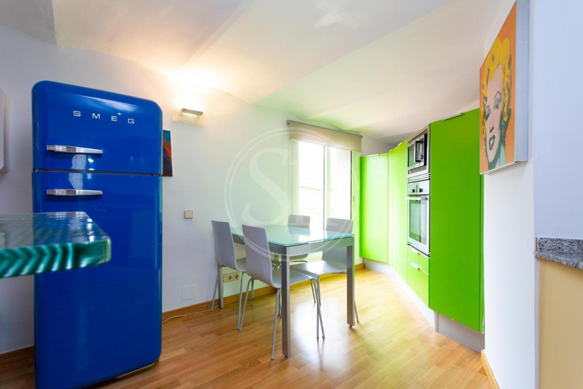 Con Terraza En Eixample Apartamento *