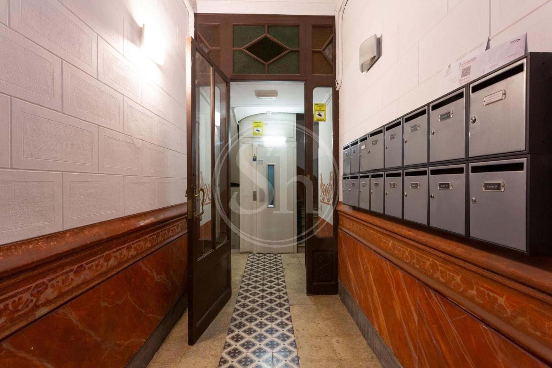 Hermoso Cerca De Plaza Universitat Apartamento Barcelona