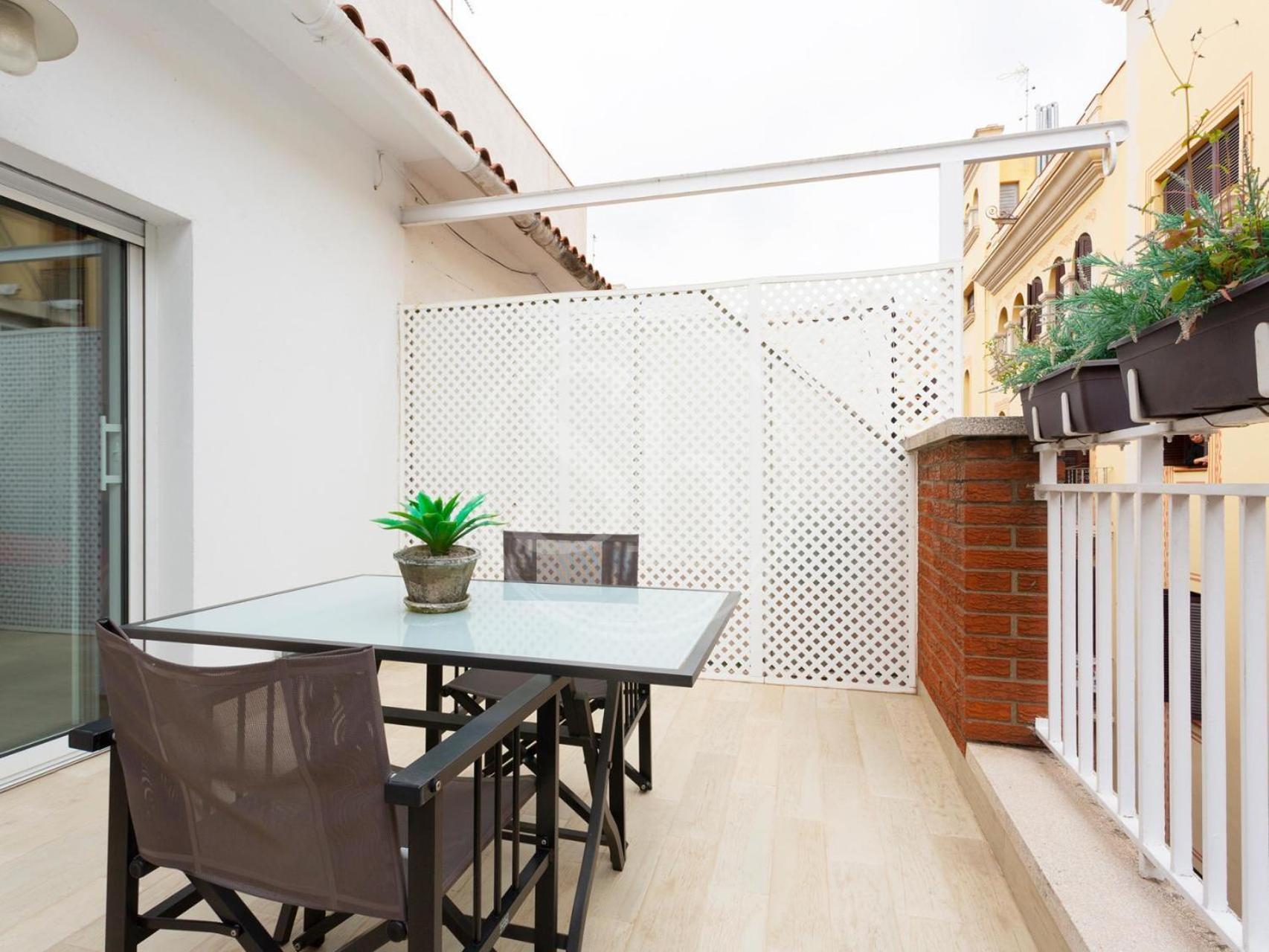 Apartamento Con Terraza Junto A Paseo De Gracia *
