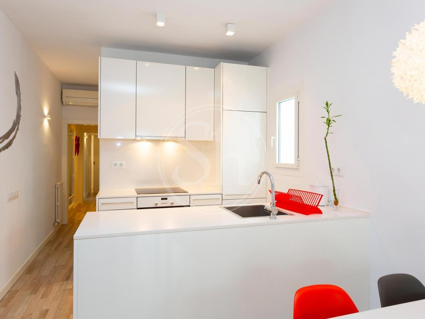 Apartamento Con Terraza Junto A Paseo De Gracia Barcelona