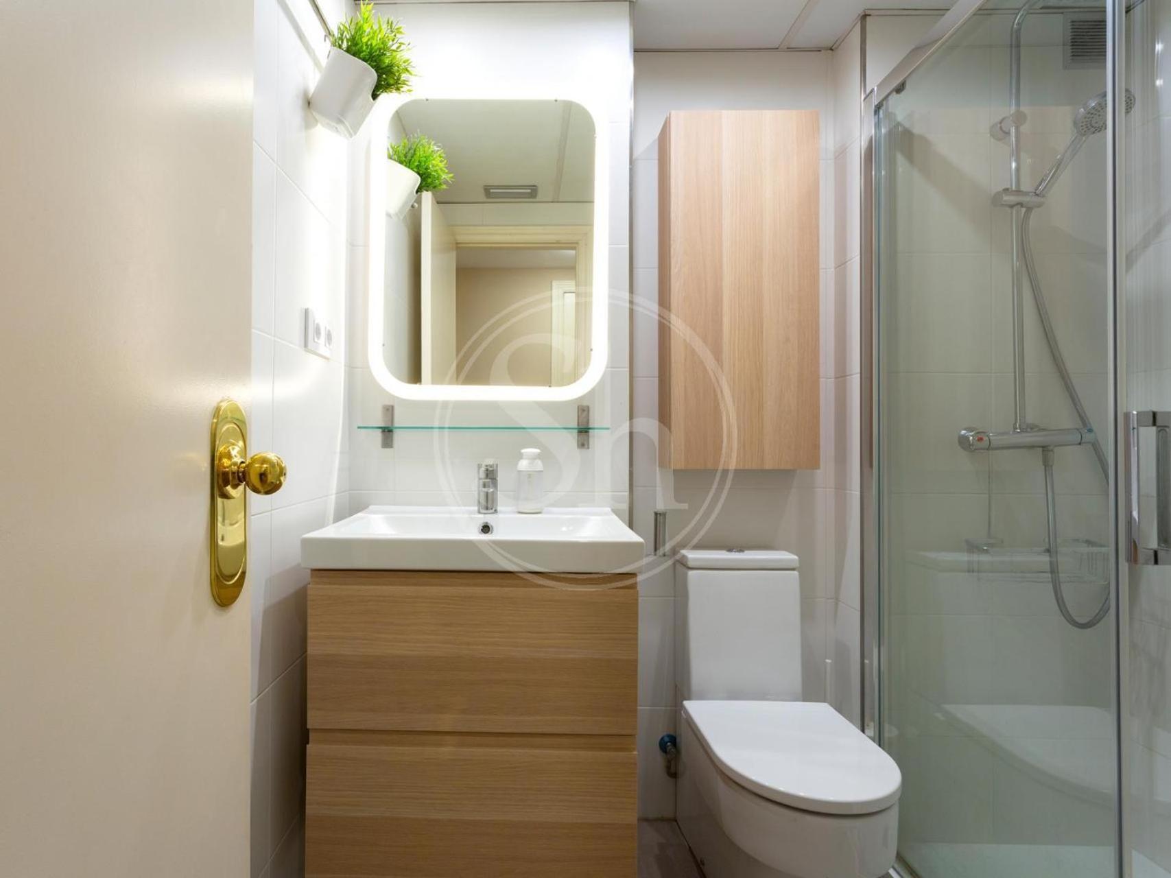Bonito En Gracia Apartamento