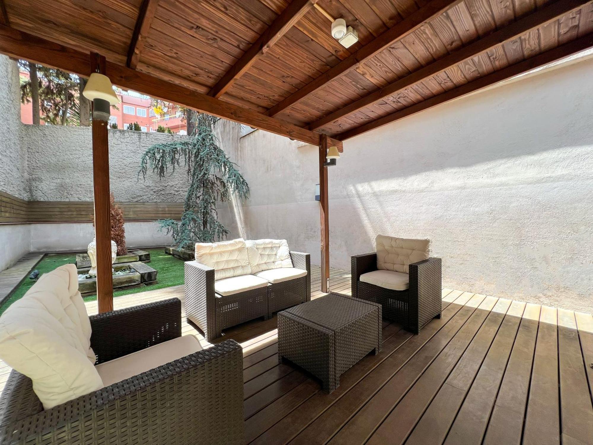 Apartahotel To Barcelona