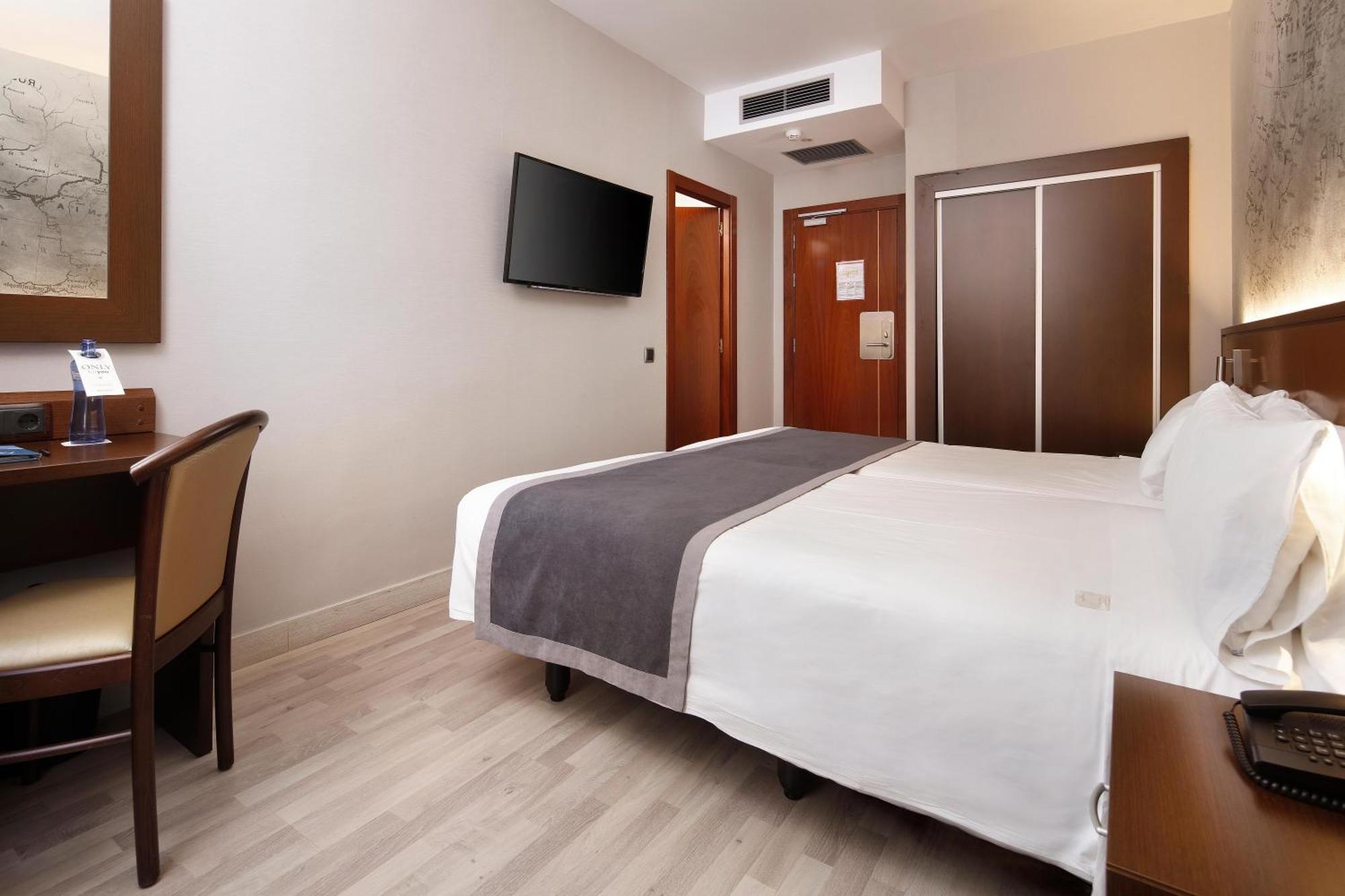 Hcc Taber Hotel