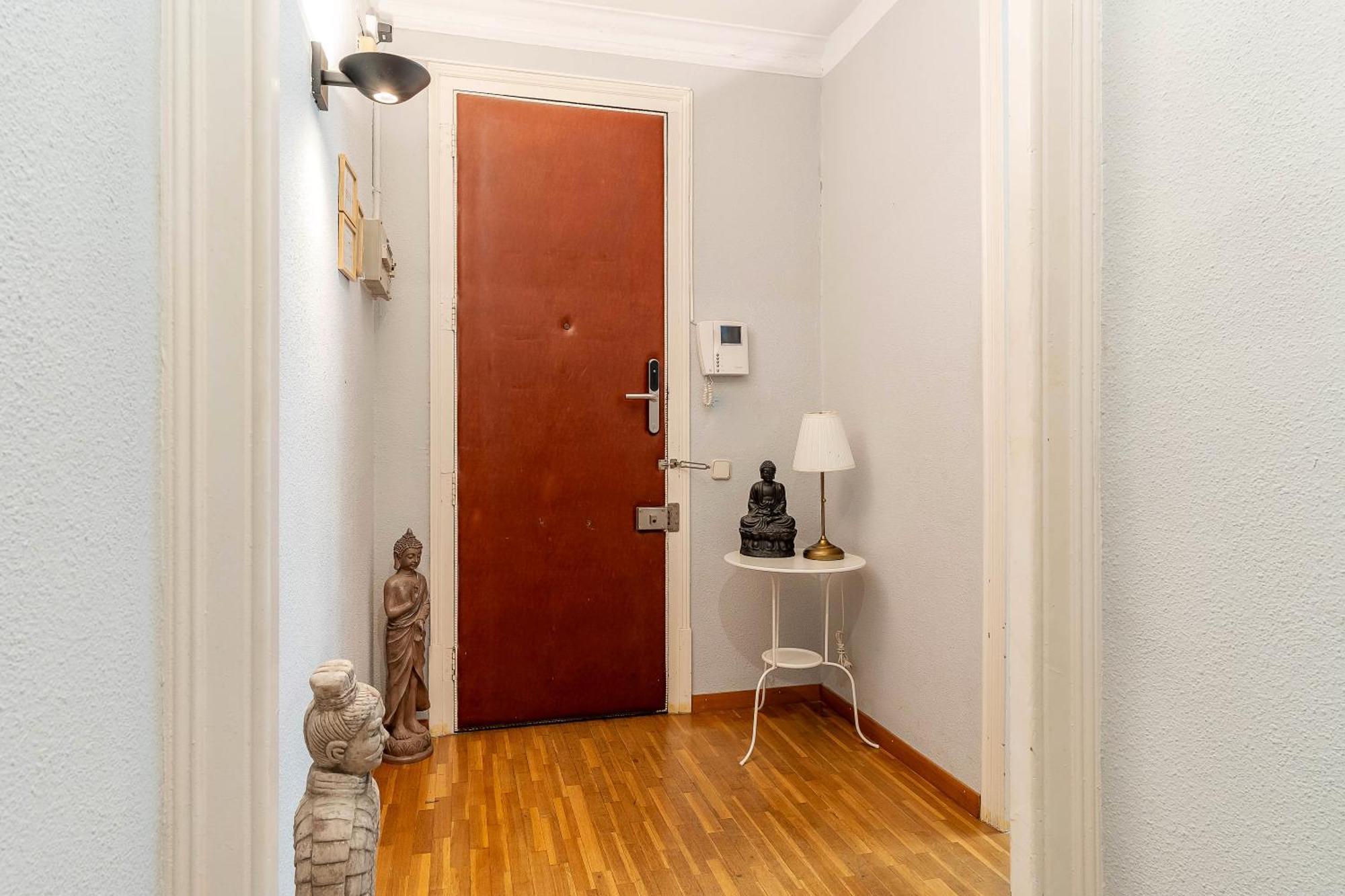 Canela Homes Diputacio Apartamento Barcelona