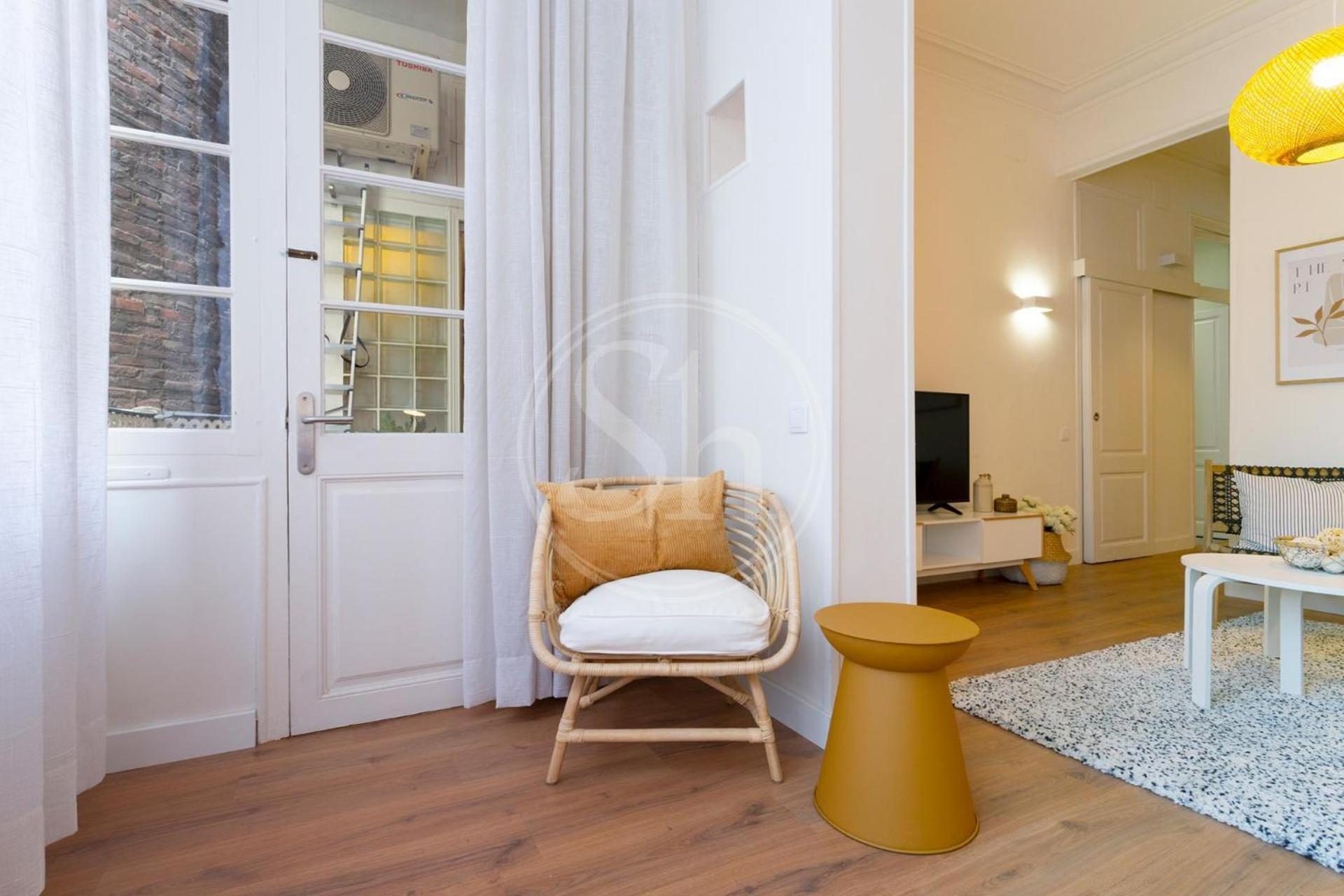 Comodo Piso En Eixample Apartment *