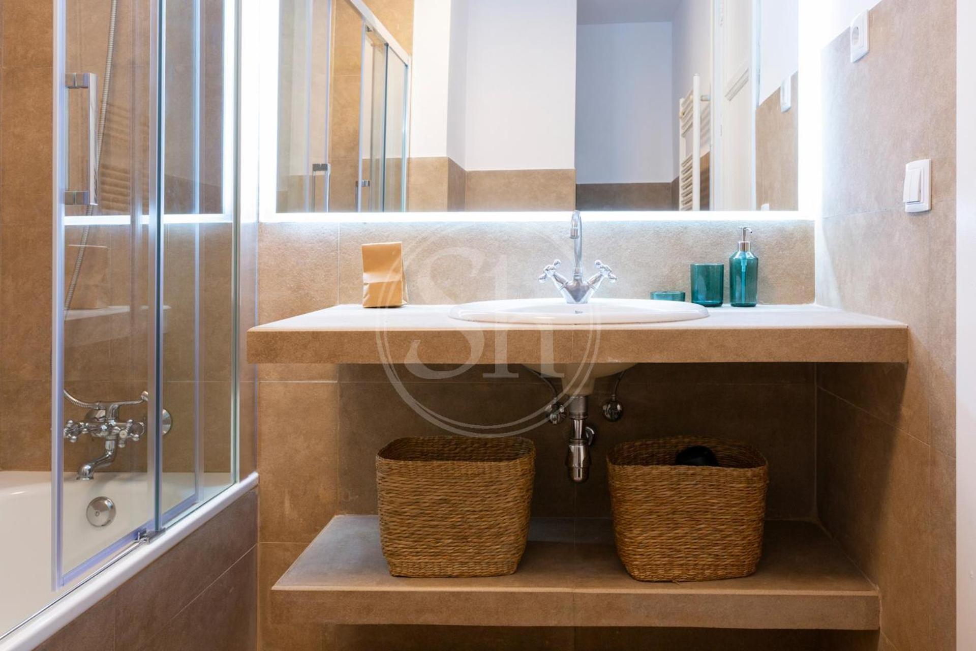 Apartamento Cerca De Sagrada Familia