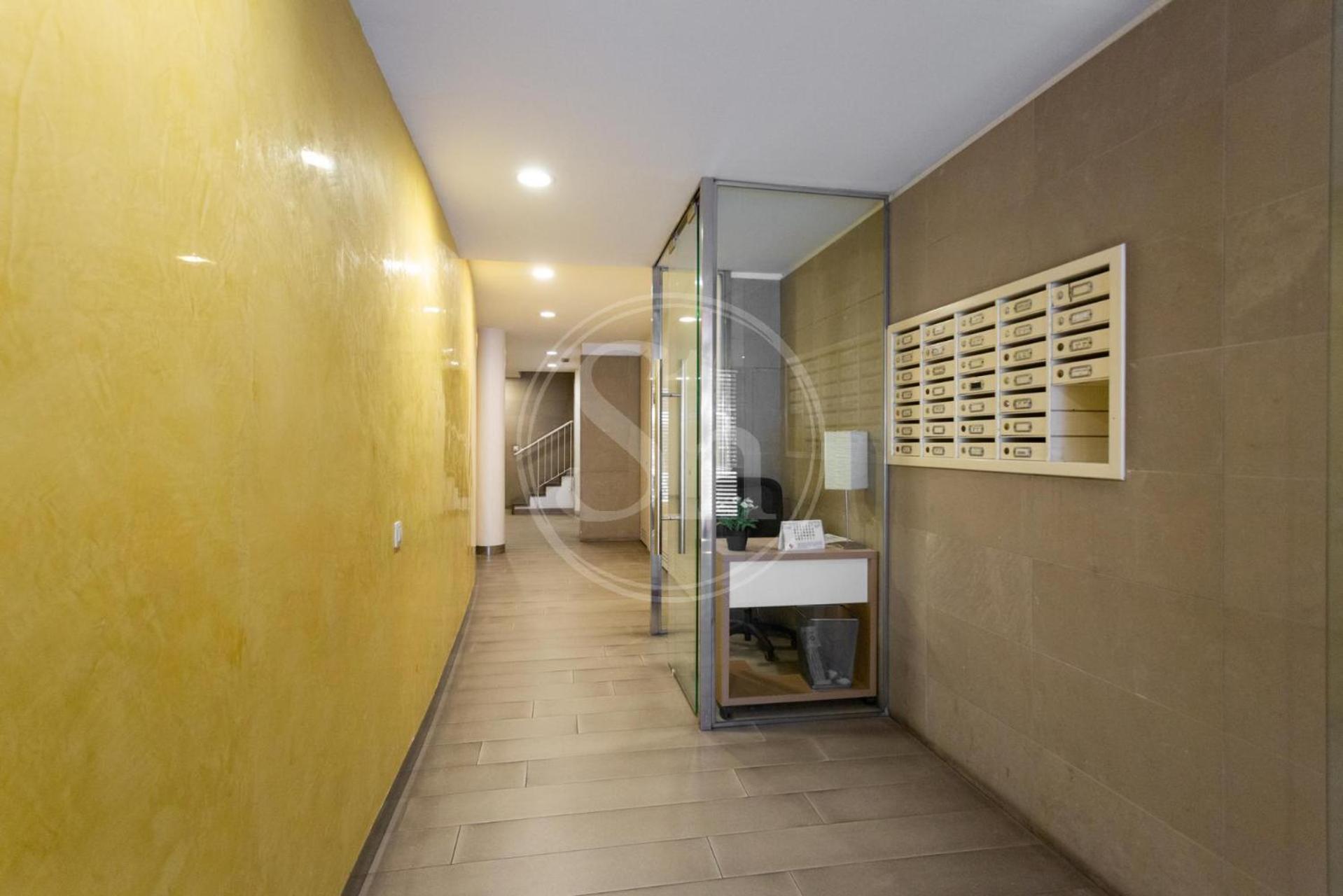 Comodo En Rambla Cataluna Apartamento *