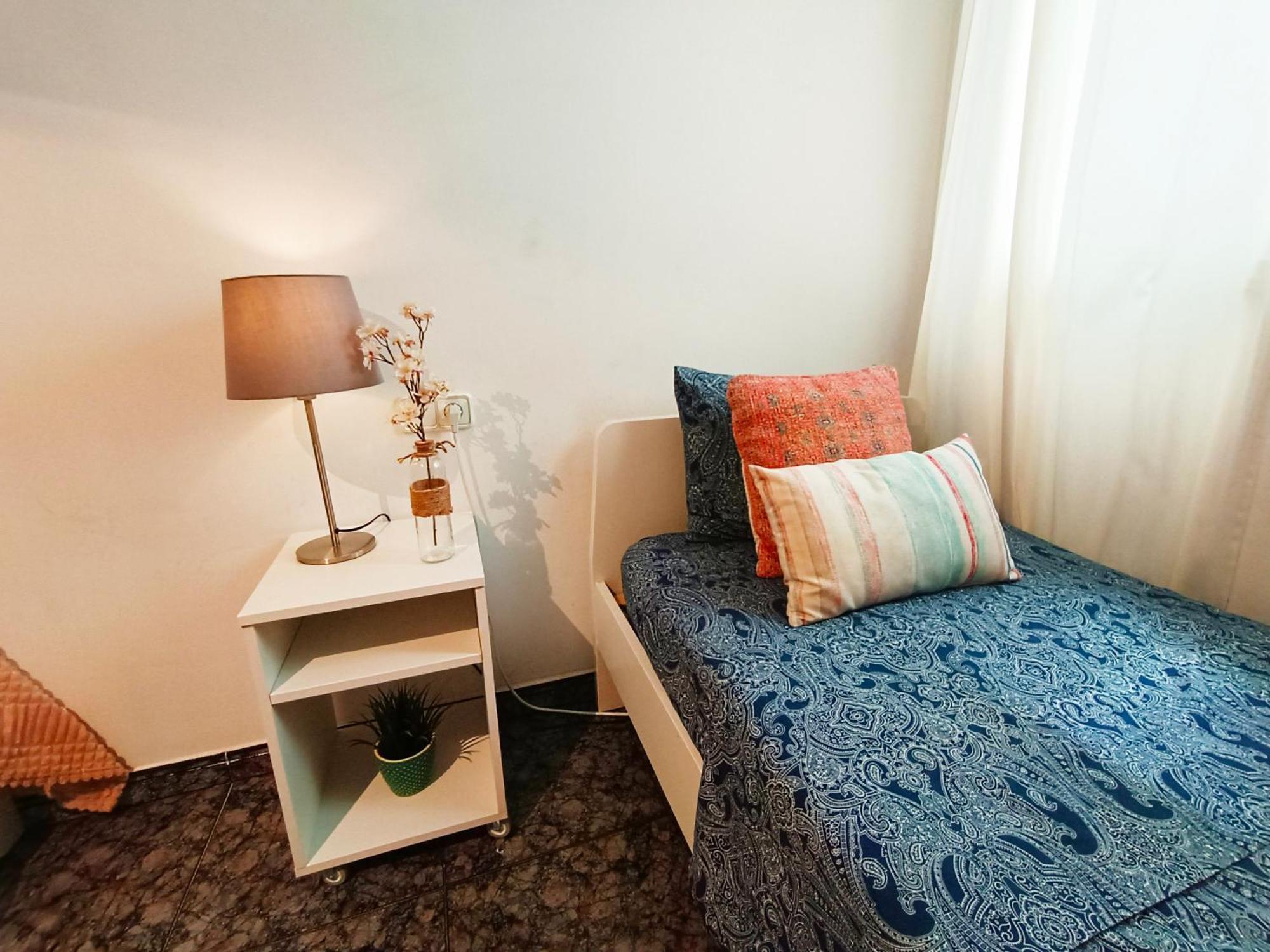 Private At Plaza Urquinaona Hostal
