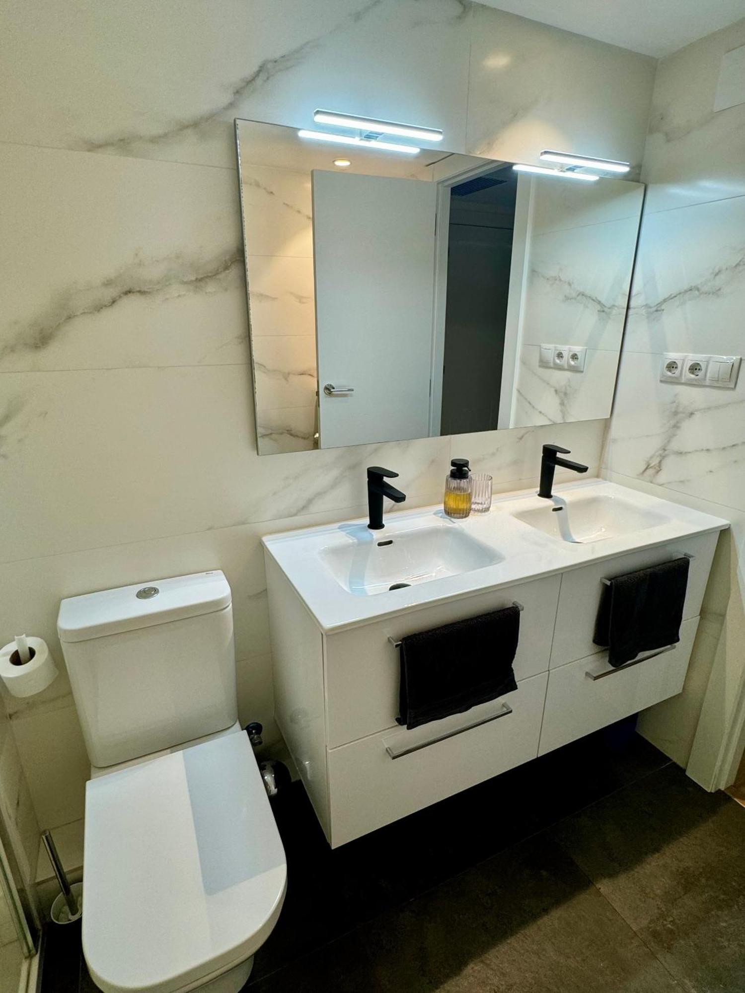 Ideal En Poblenou Apartamento