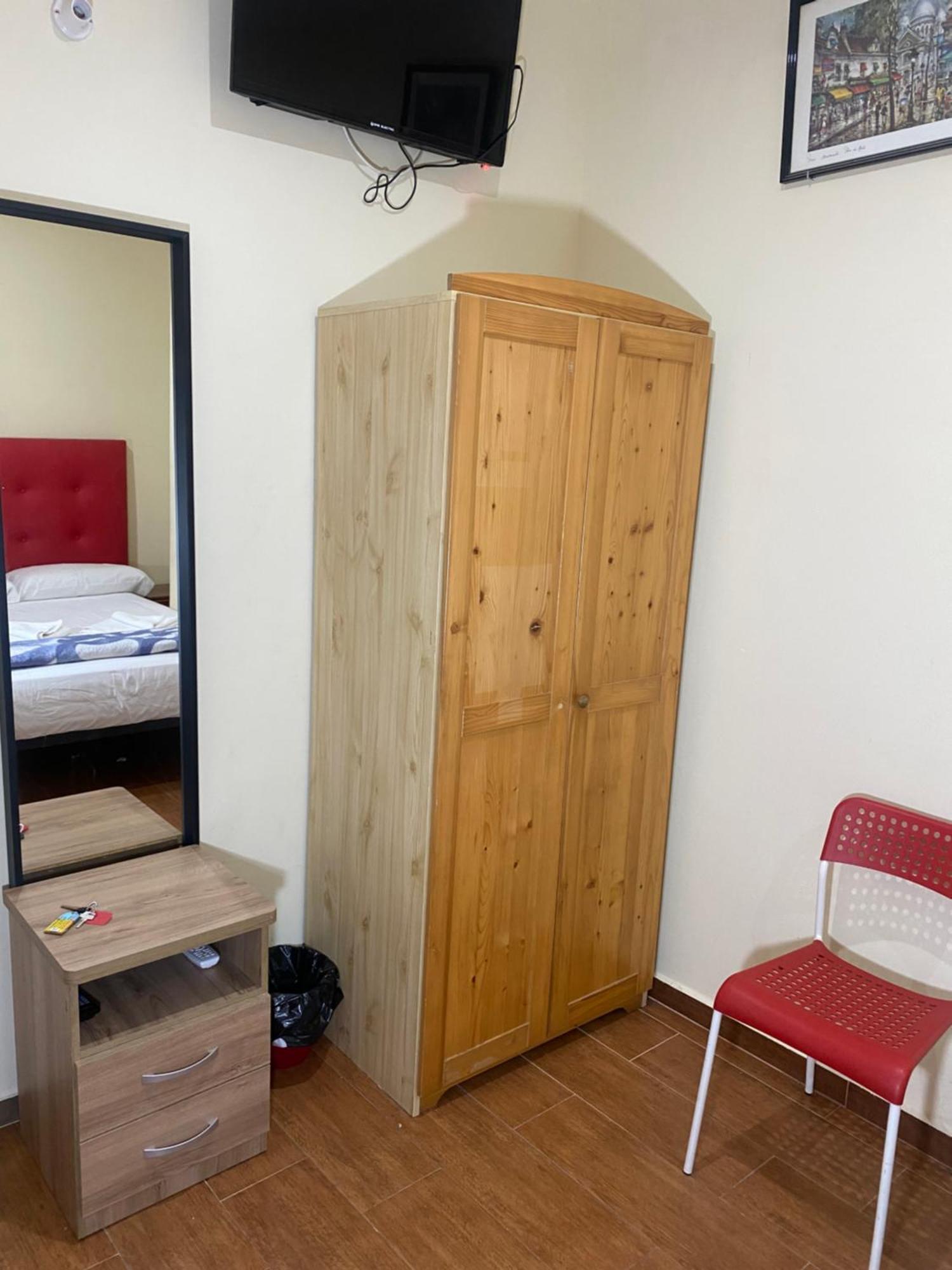 Granvia 628 Hostal