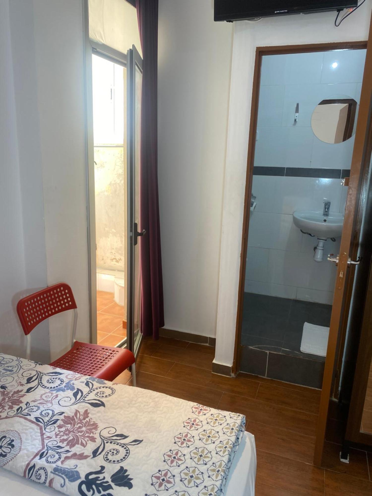 Hostal Granvia 628