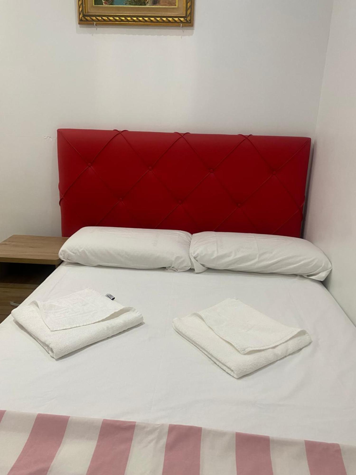 Granvia 628 Hostal *