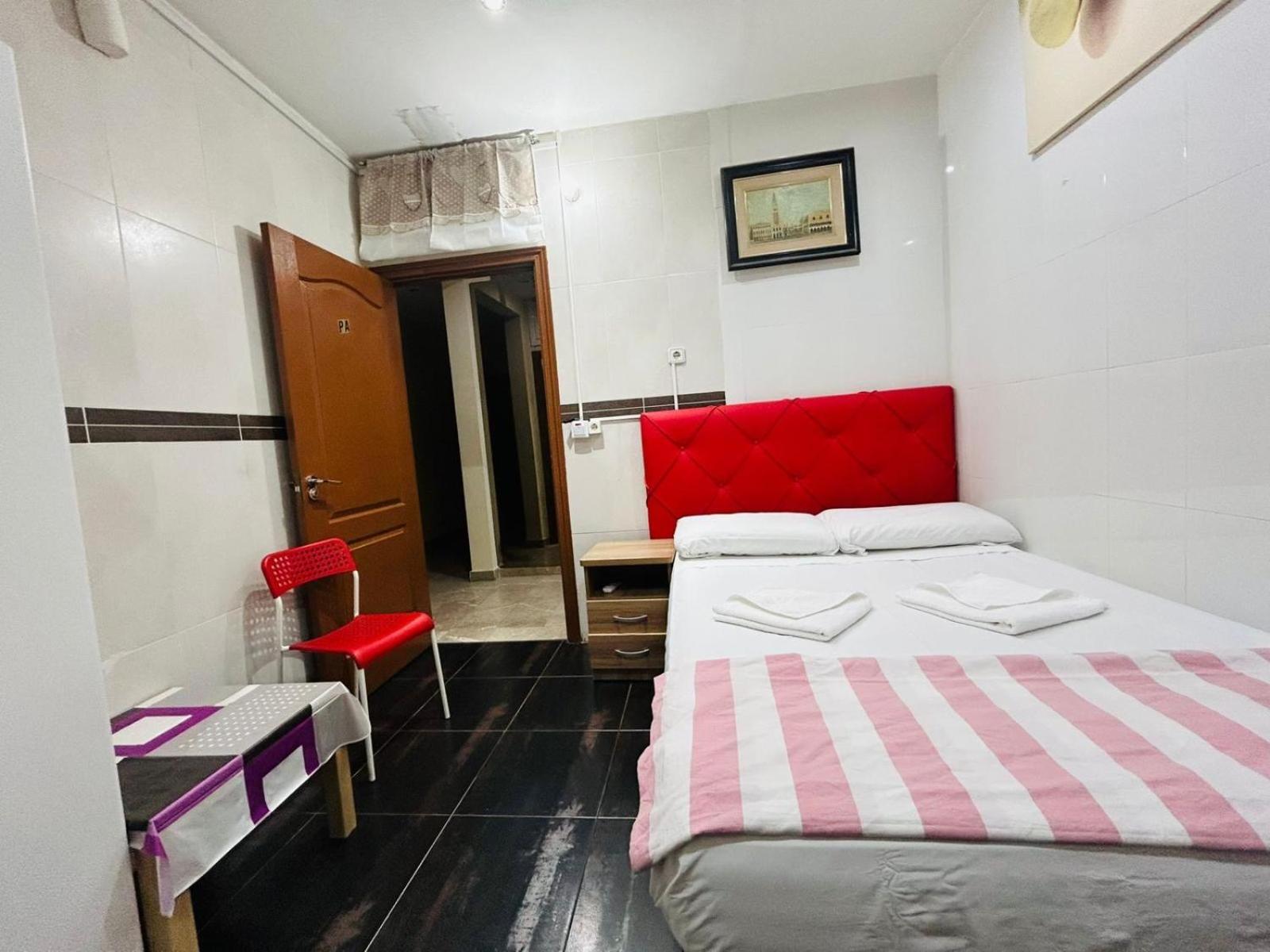 Hostal Granvia 628