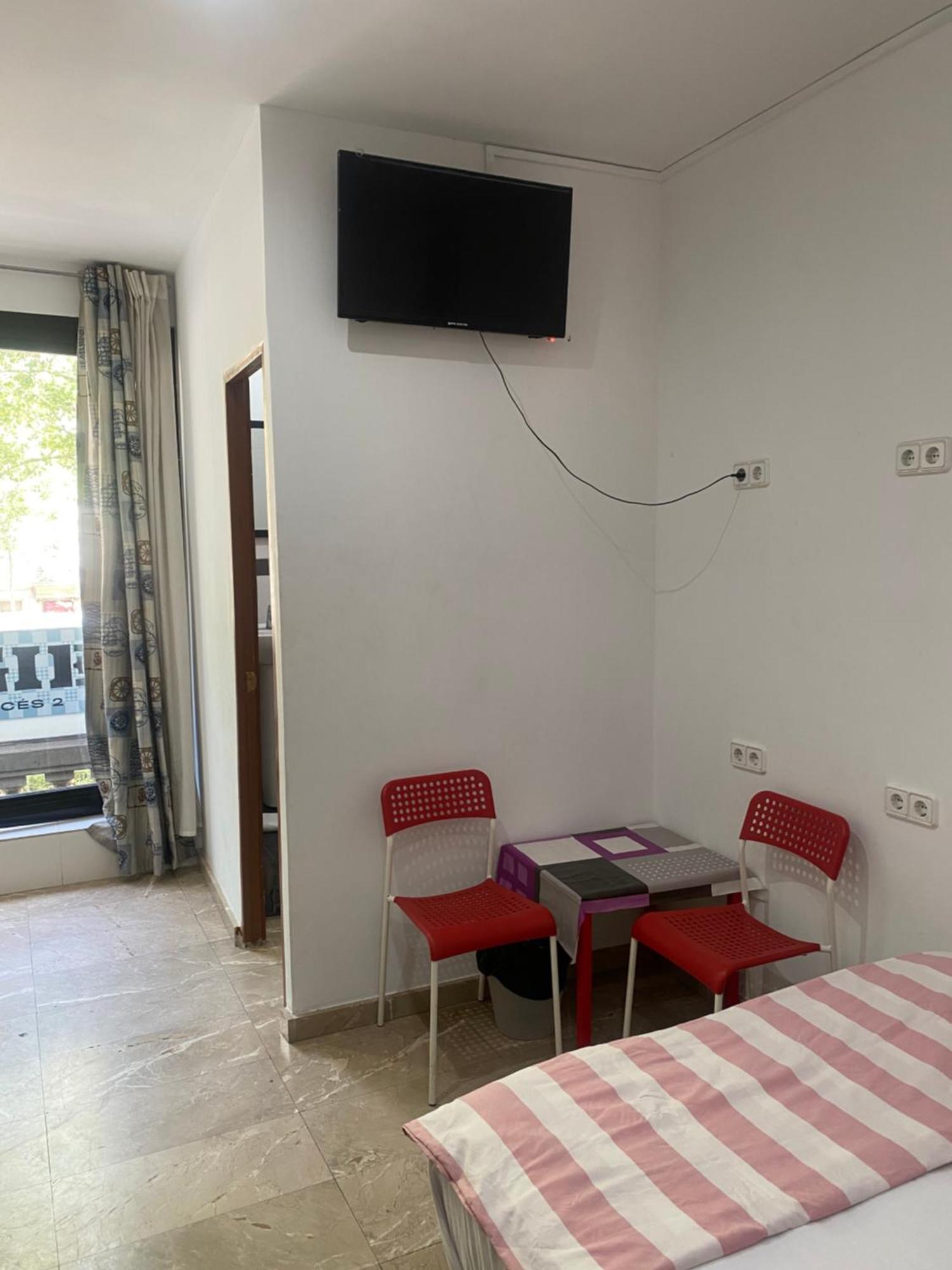 Hostal Granvia 628 *
