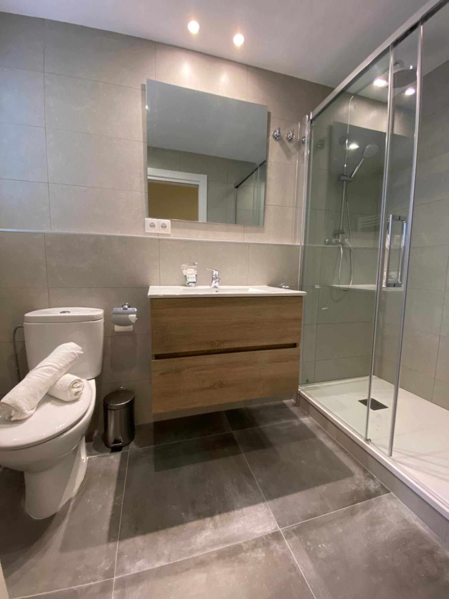 Rius33 - Al Lado De Fuentes De Montjuic Apartamento *