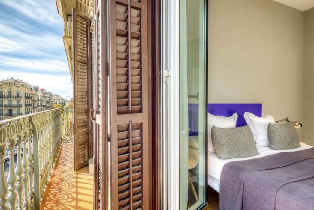 Stylish And Centric 2-bedroom In Eixample &terrace P2 Apartment *