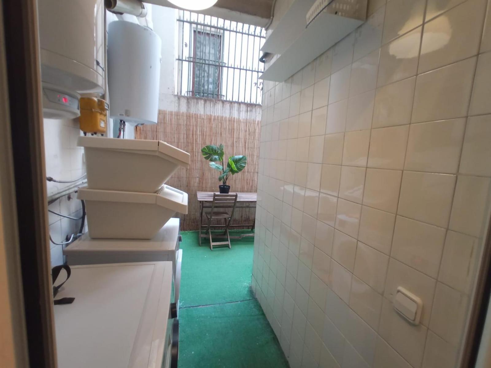 Private On Tamarit Street Hostal *