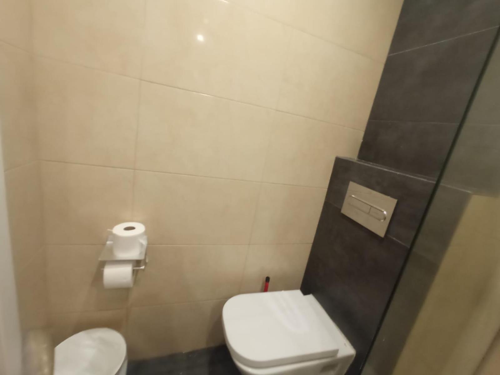 Private On Tamarit Street Hostal *