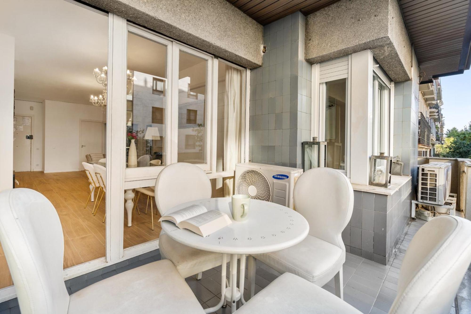 Fridays Flats Spacious 4br Family Retreat * Barcelona