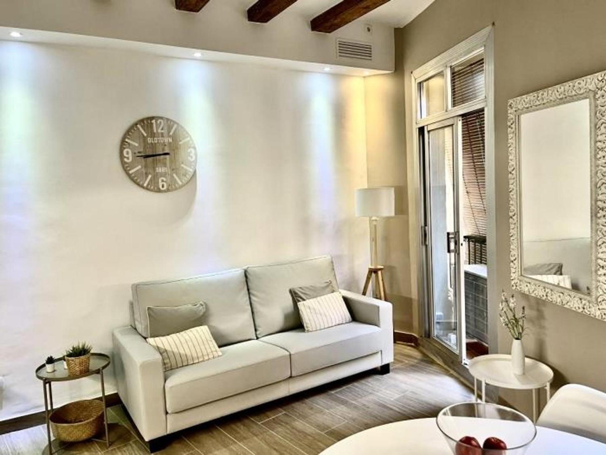 Apartamento Renovado Con 2 En El Corazon De - Es-341-3