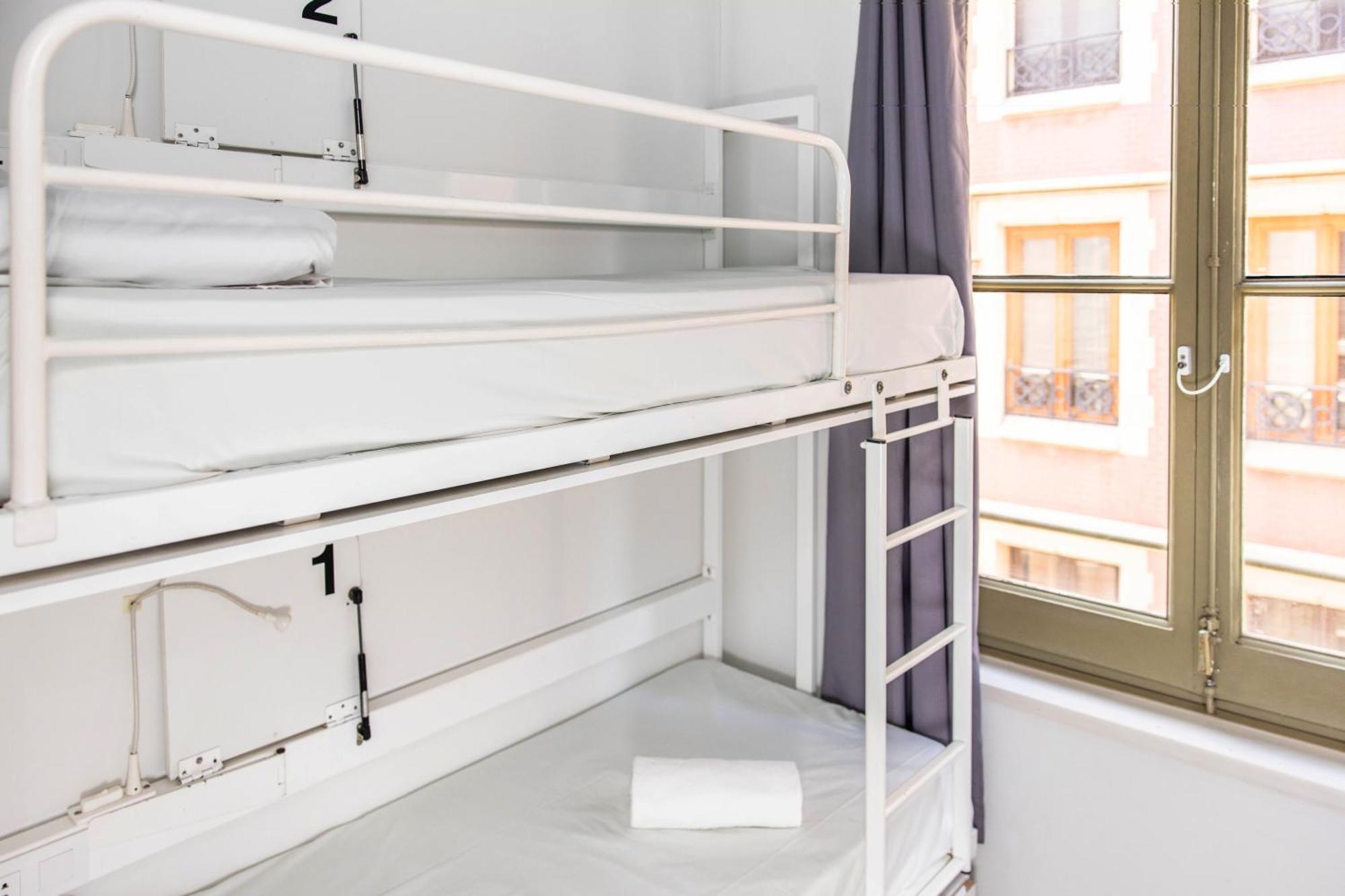 Hostal Urbany Bcn Go!