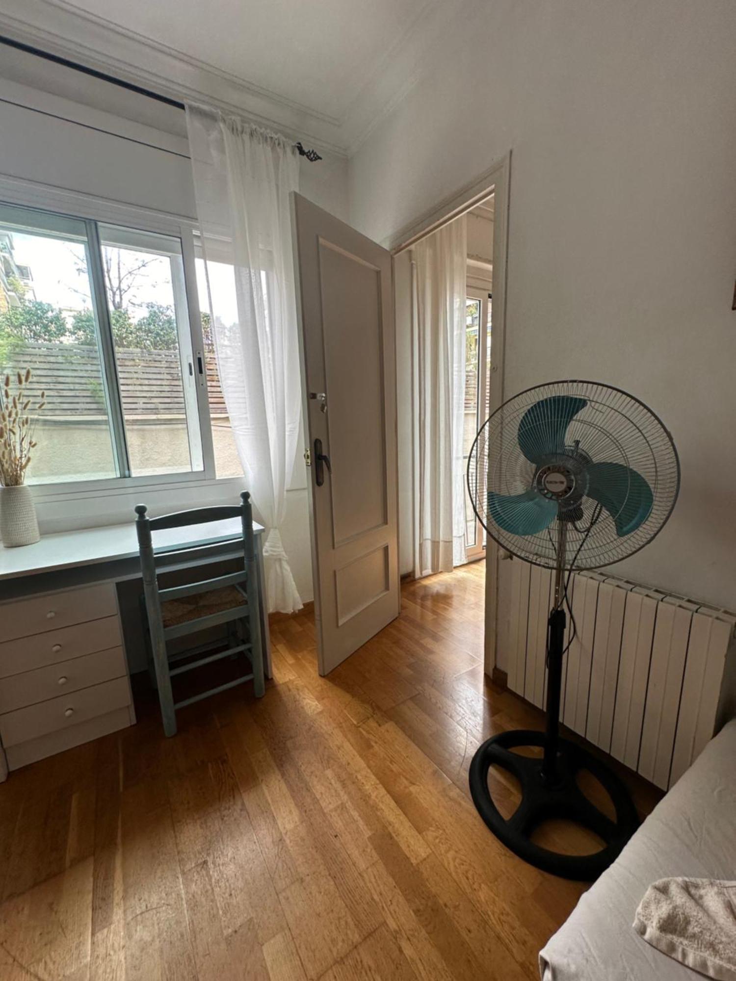 In Spacious In City Center *