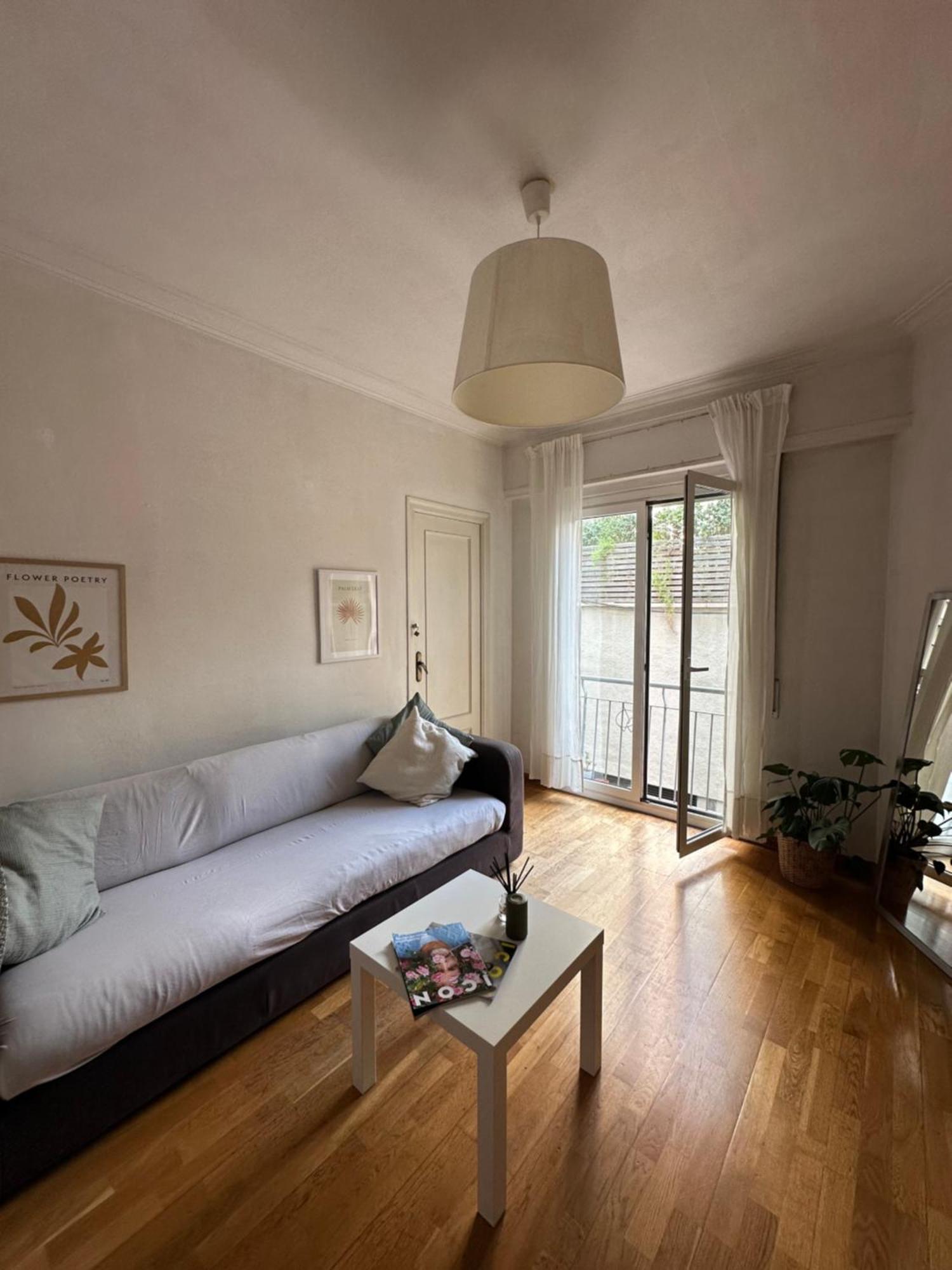 In Spacious In City Center Apartamento