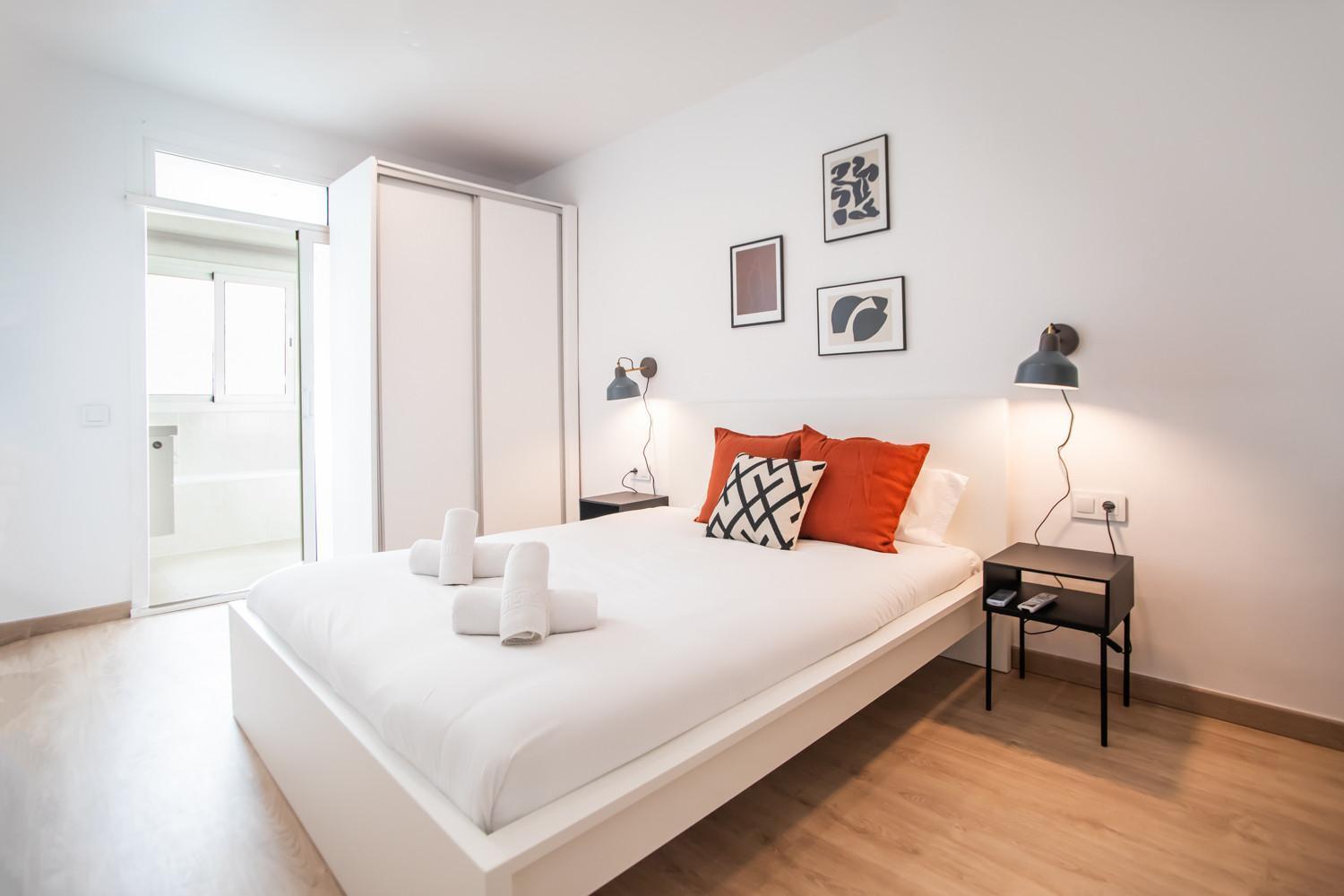 Apartment 12crc1038 - Big & Cozy 2bed In The Barcelona