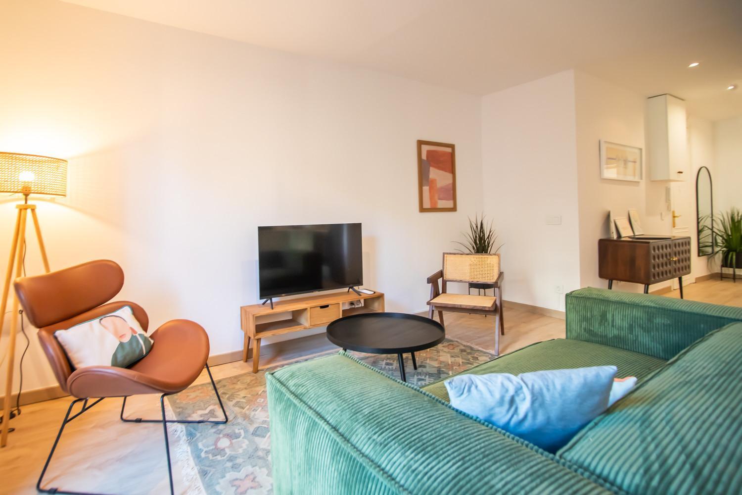 Apartment 12crc1038 - Big & Cozy 2bed In The *