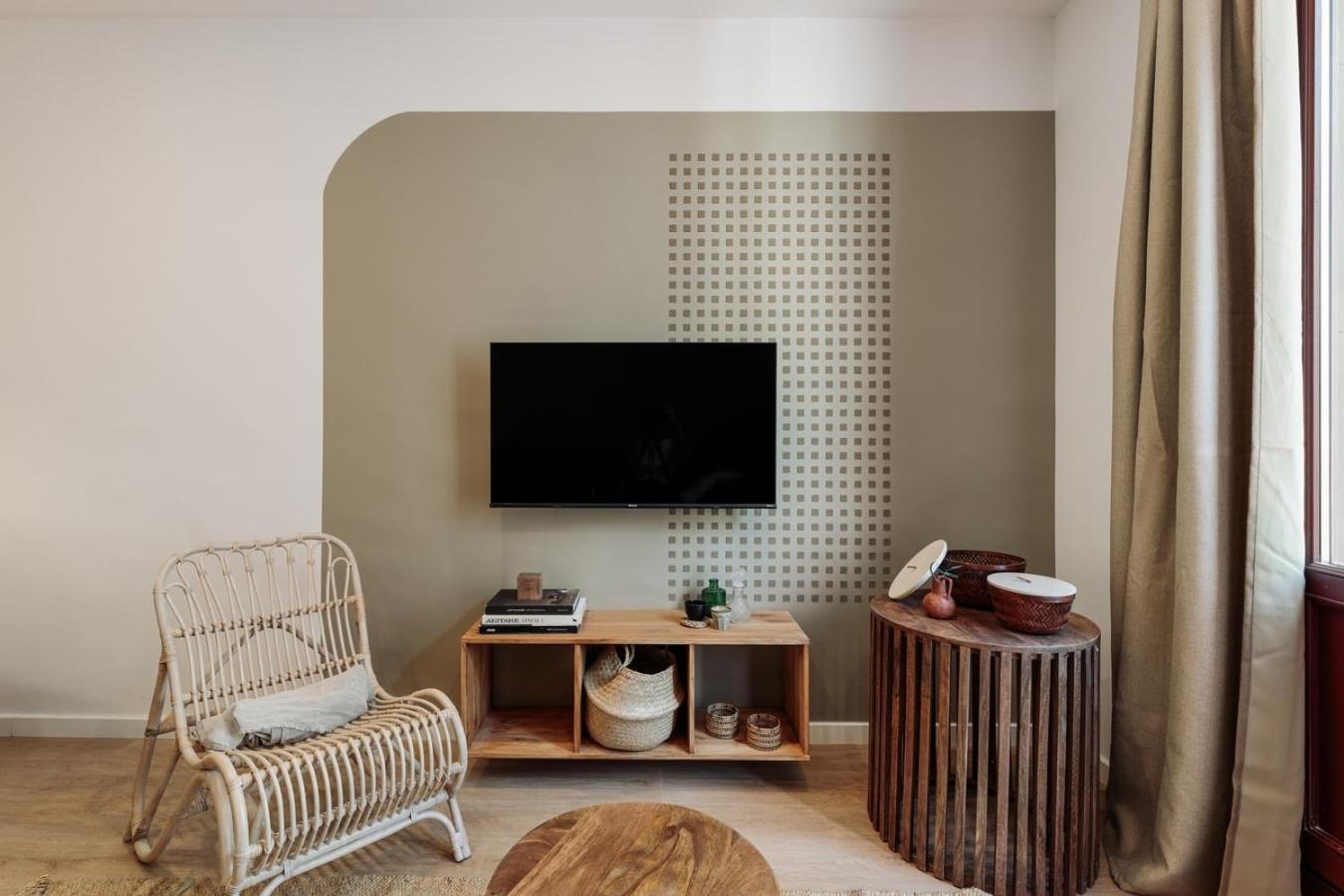 Eboli - 3 Bedrooms, Balcony And Terrace In Ciutat Vella *
