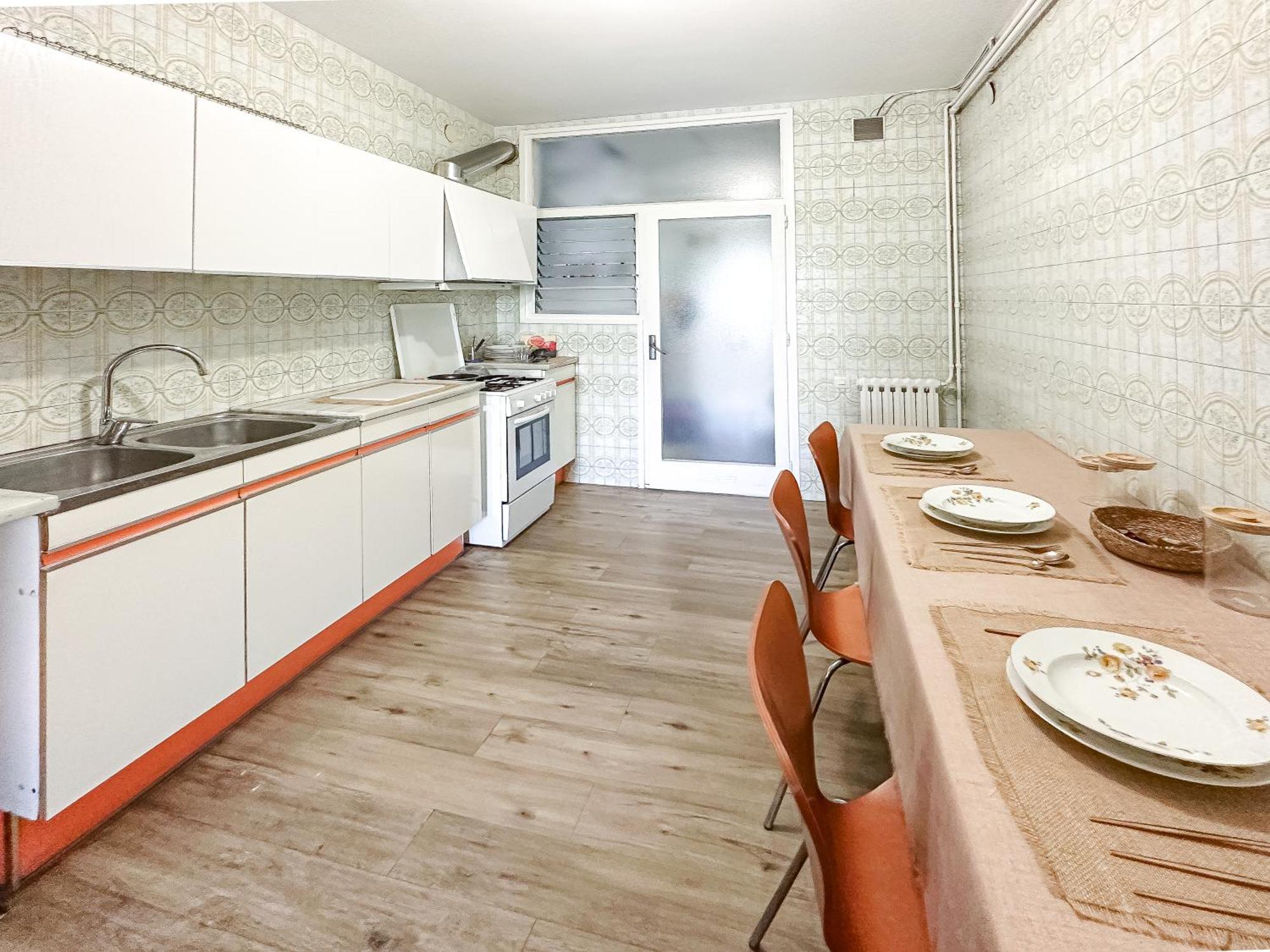 Lovely In Shared Gracia Neighborhood Apartamento