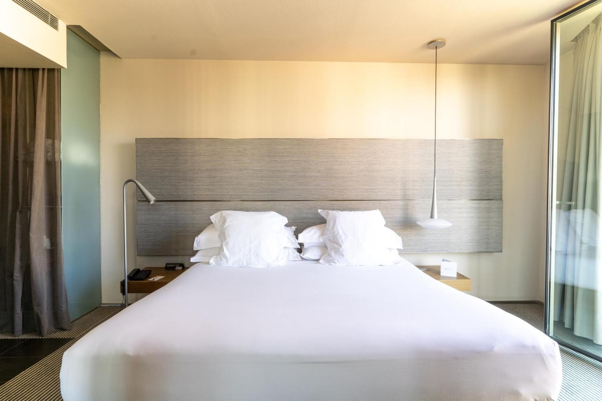 B Hotel 3*