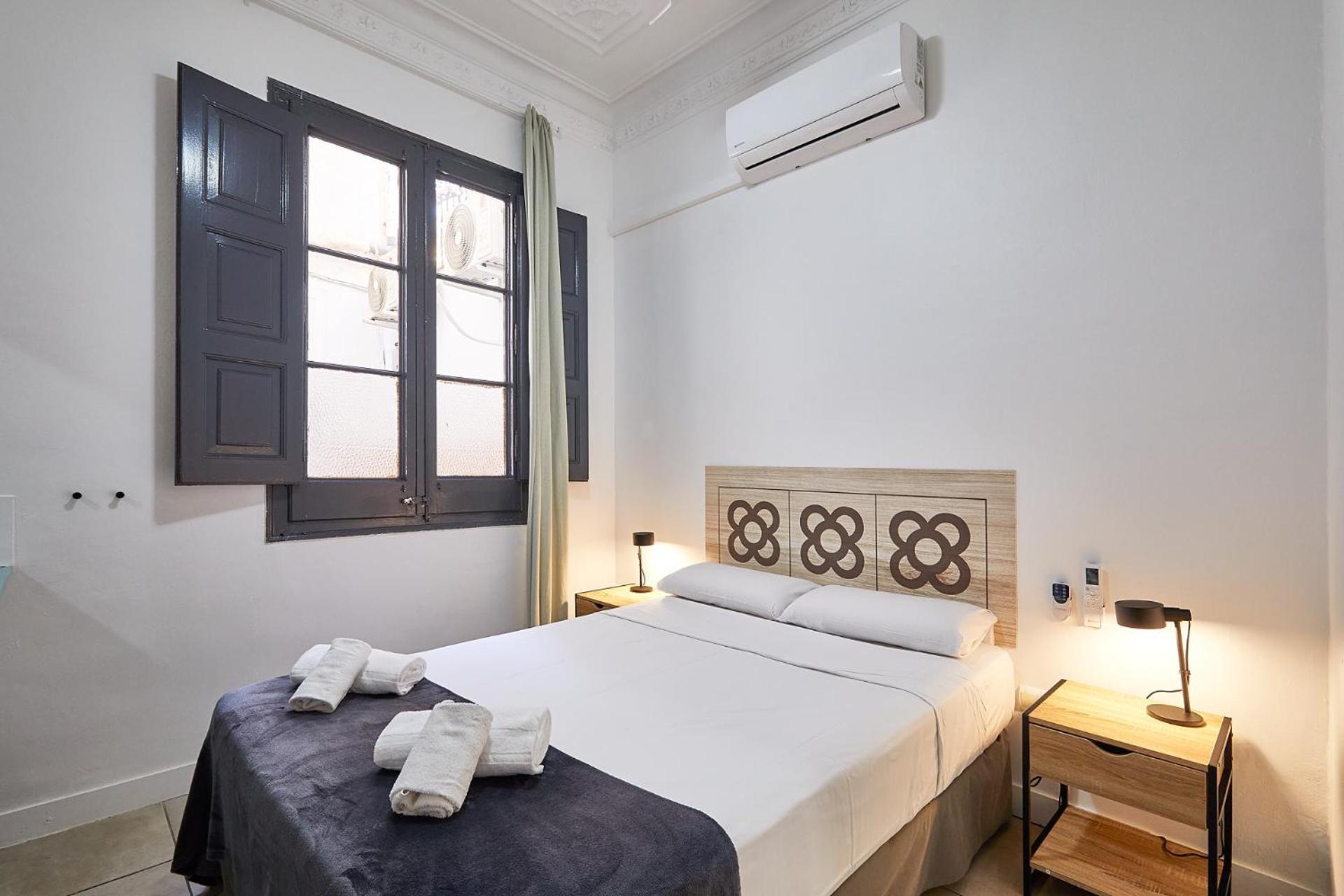 Ella Gran Via Guest house