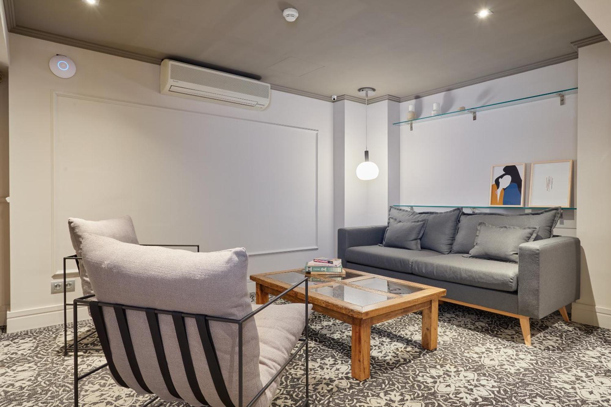 Hotel Vasanta Powered By Sonder 3*