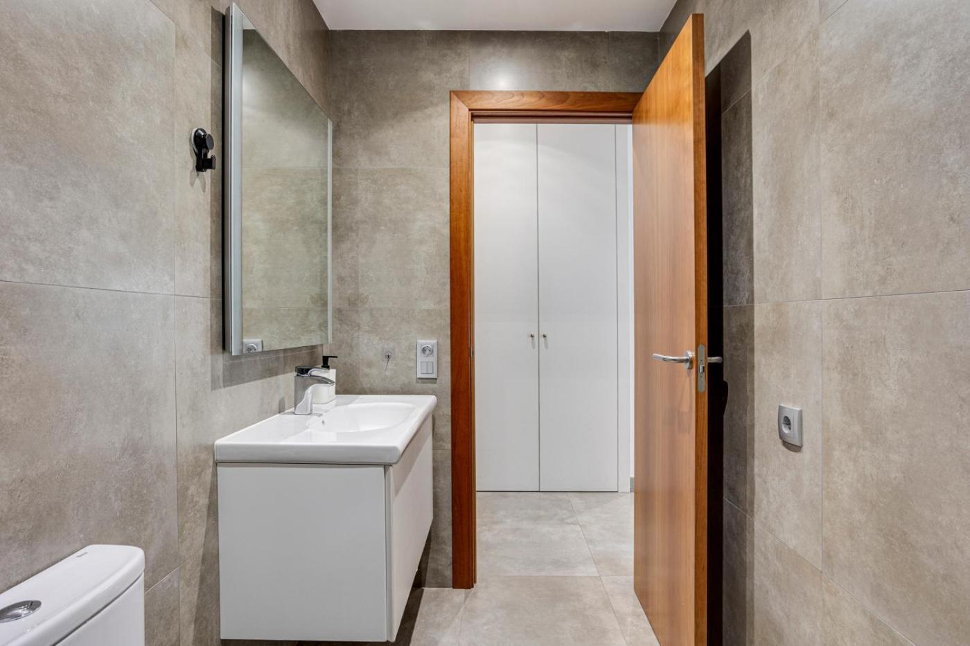 Urban Flats Vallirana Apartamento