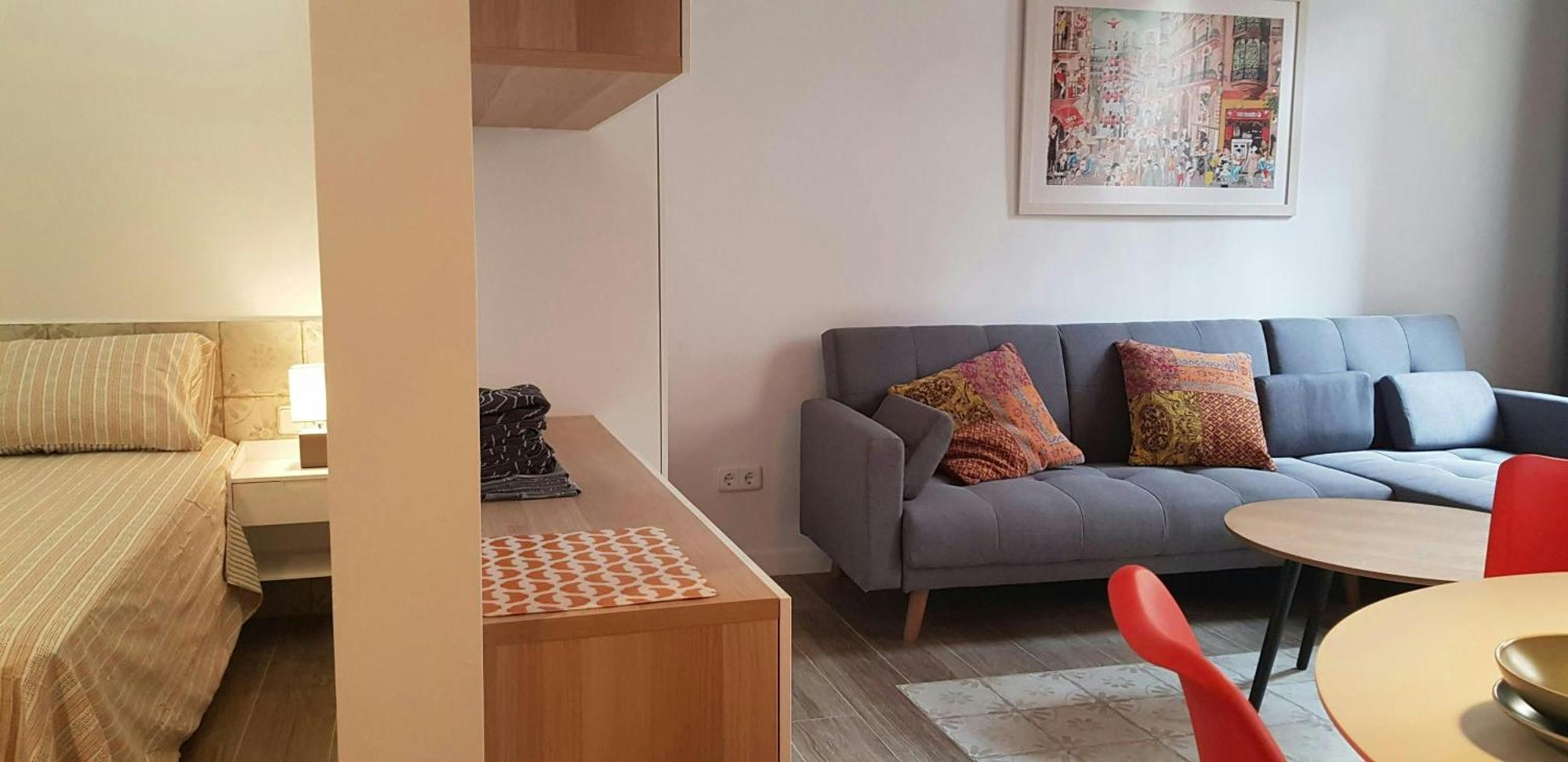 Apartamento Sant Antoni 4 - Downtown Barcelona. Modern