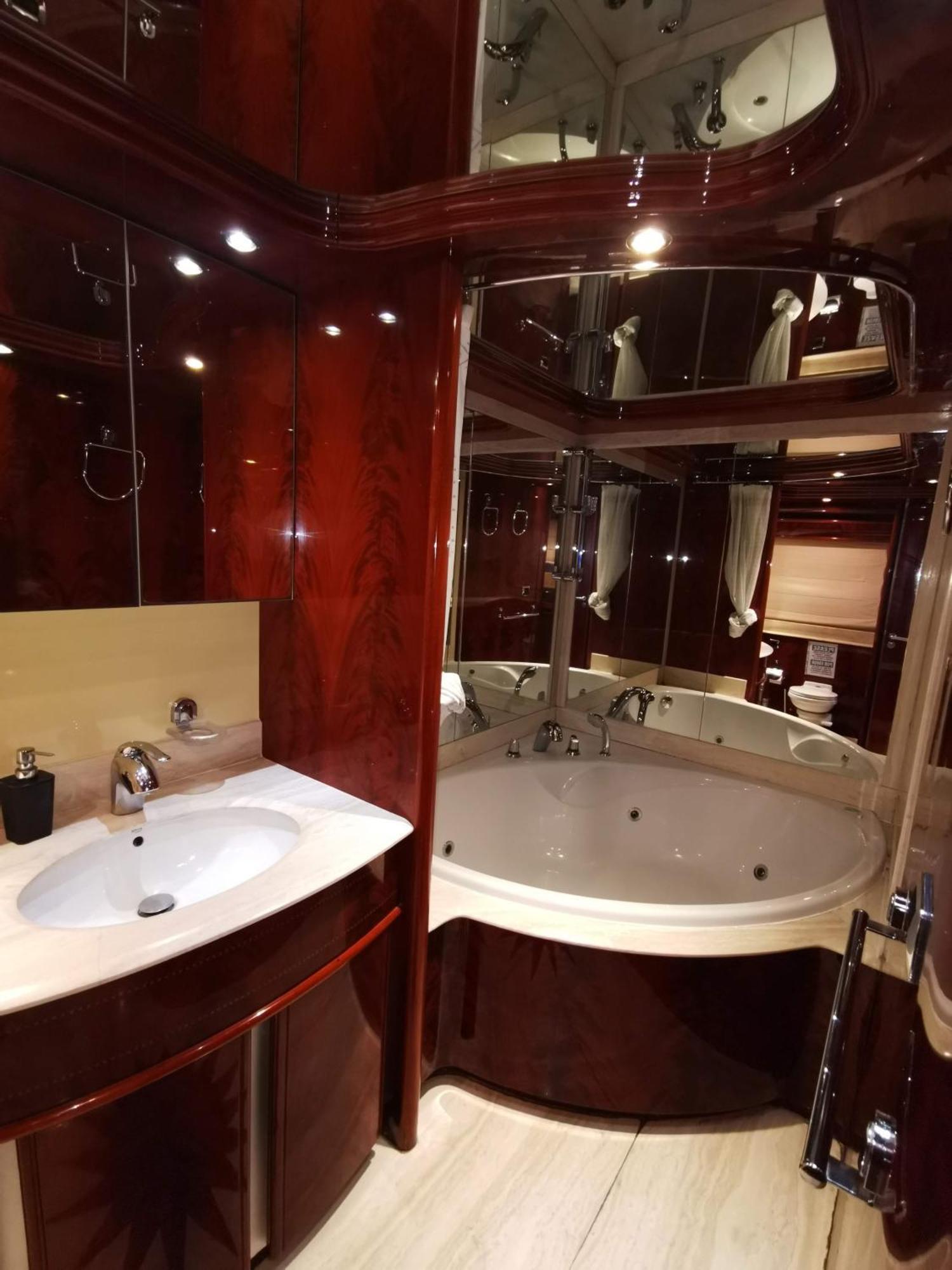 Luxury Yacht Hotel en barco *