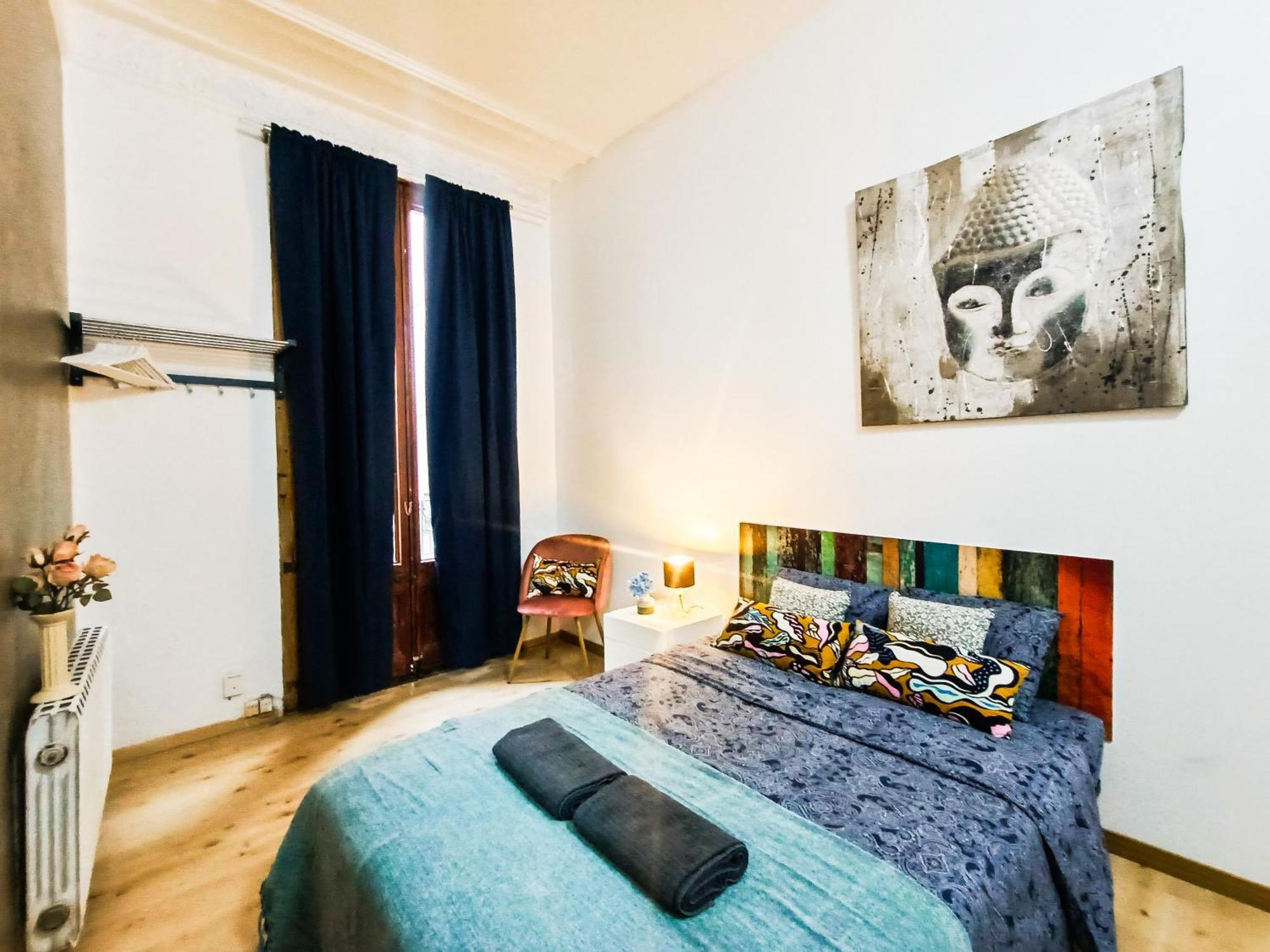 Oasis - Born Hostal Barcelona