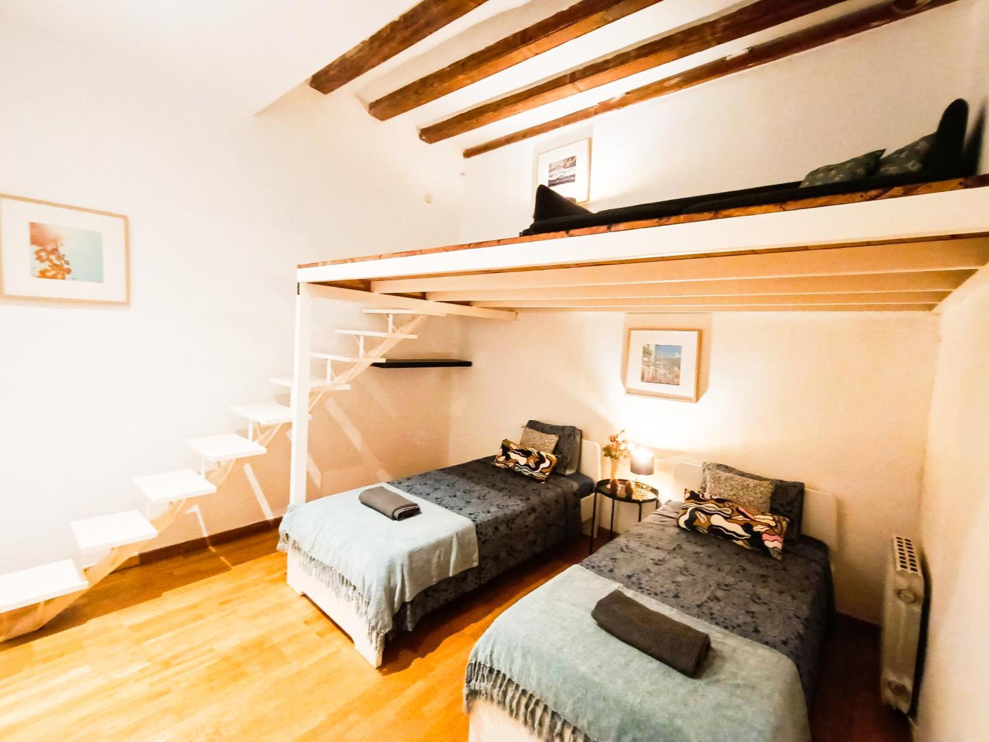 Oasis - Born Hostal