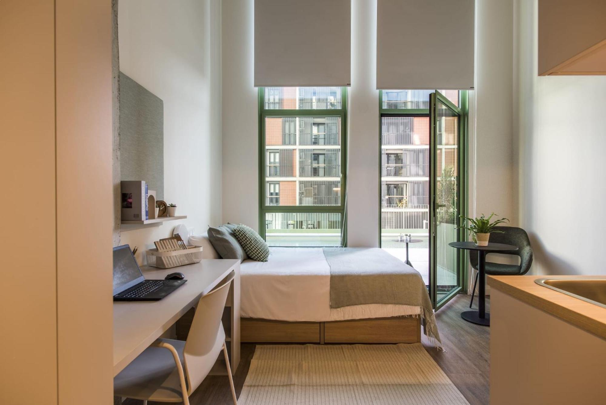 Aparto Cristobal De Moura Hall Of - Only For Students In Apartment