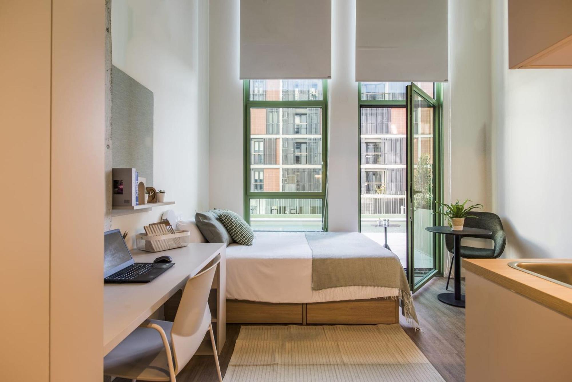 Aparto Cristobal De Moura Hall Of - Only For Students In Apartamento Barcelona