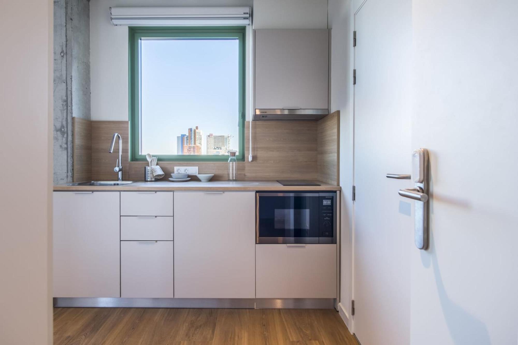 Apartment Aparto Cristobal De Moura Hall Of - Only For Students In