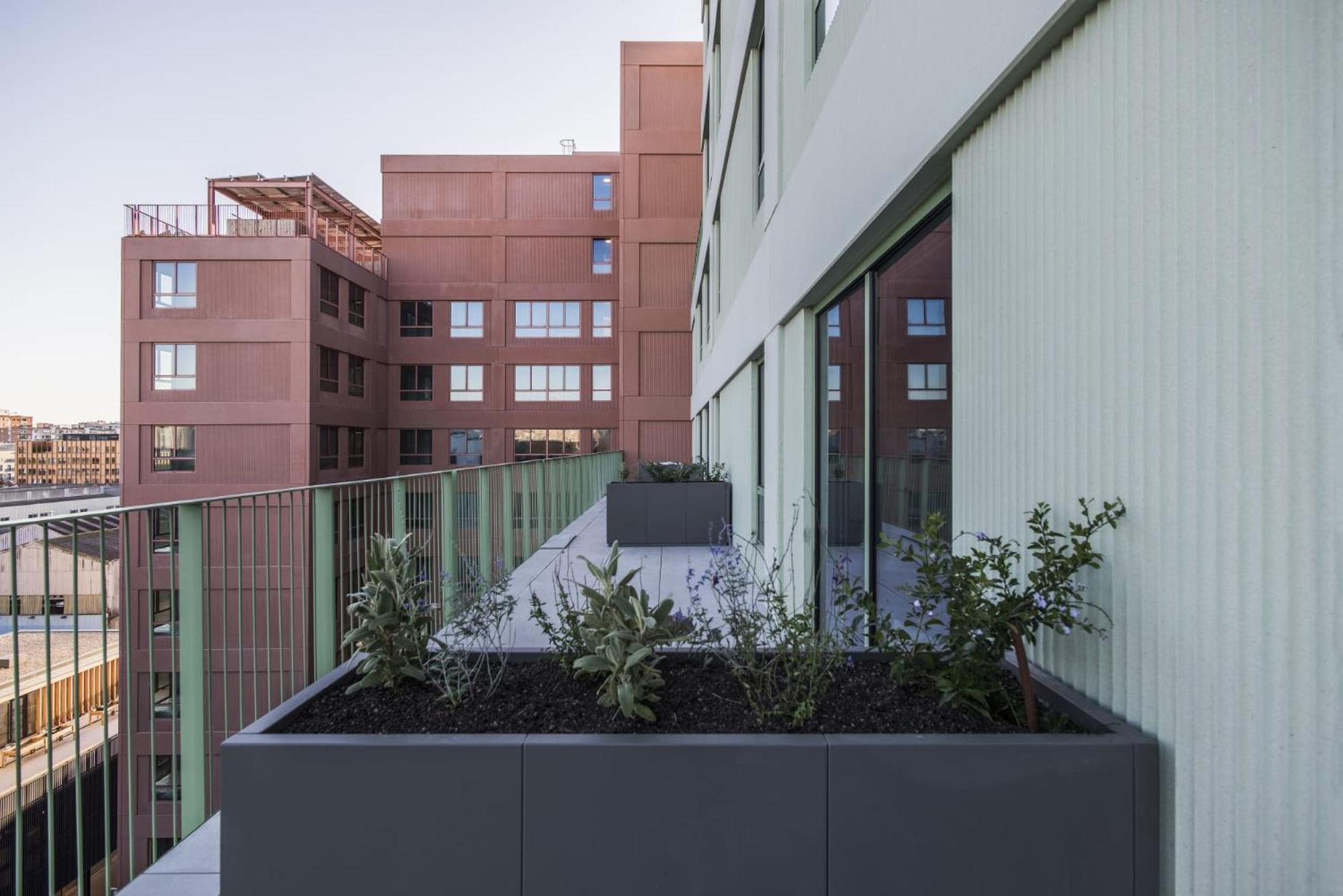 Aparto Cristobal De Moura Hall Of - Only For Students In *