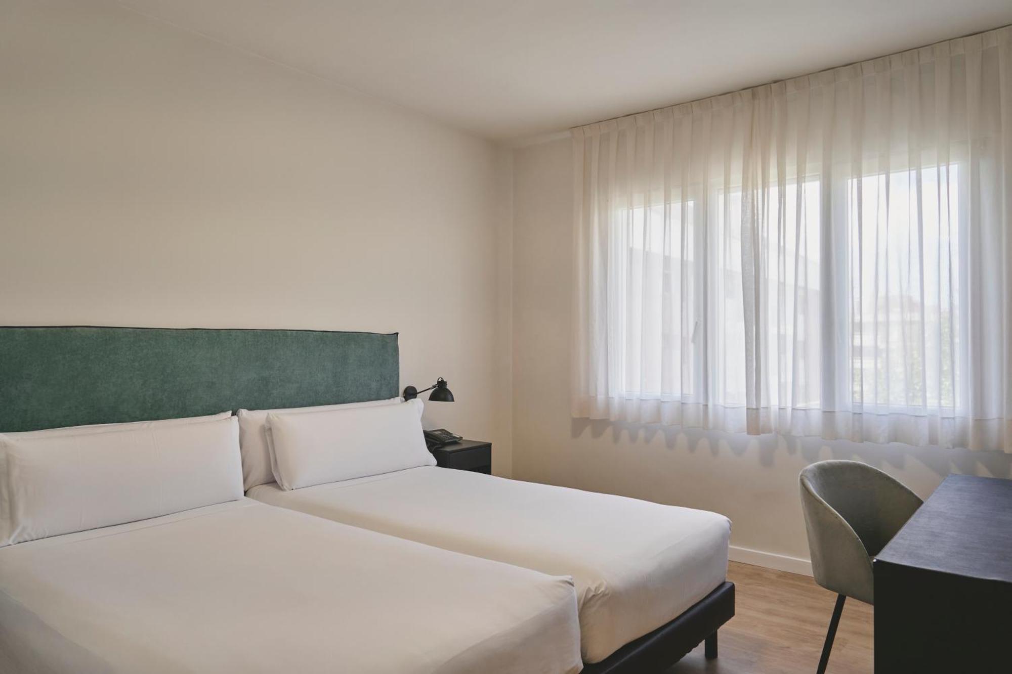 Tres Torres Atiram Hotel Barcelona
