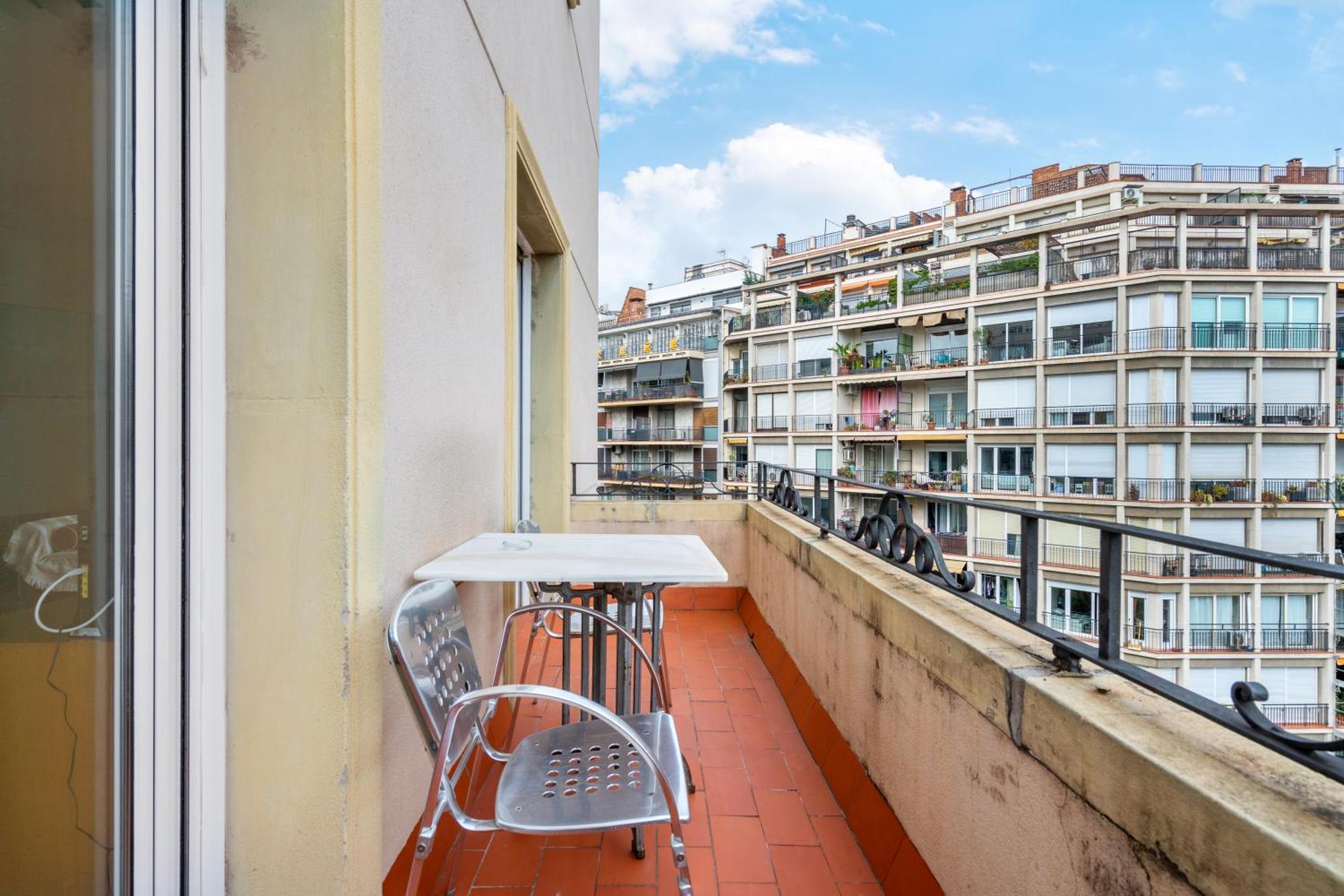 Apartment For Couples, Families And Groups, Center *