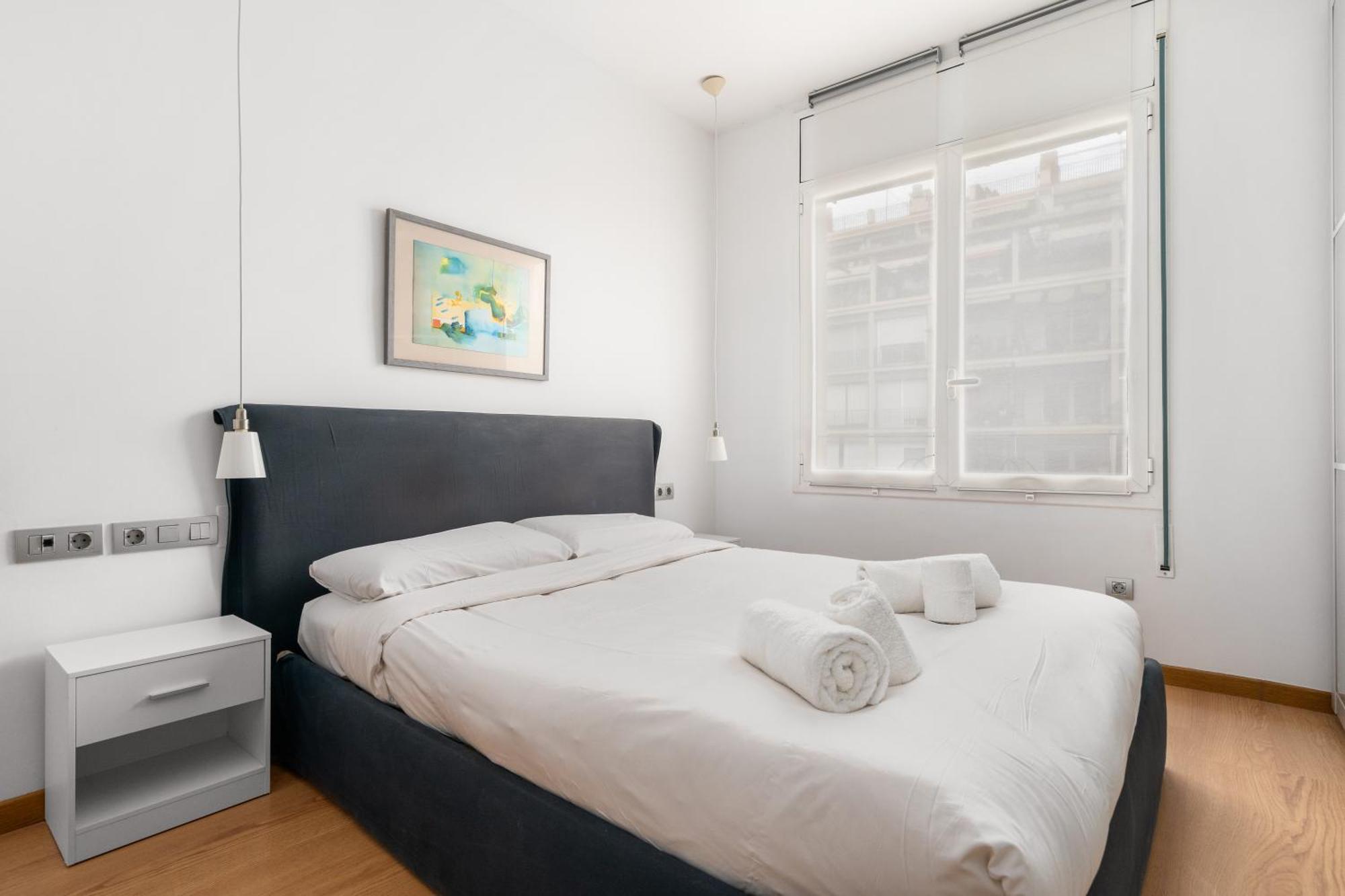 Apartment For Couples, Families And Groups, Center Barcelona