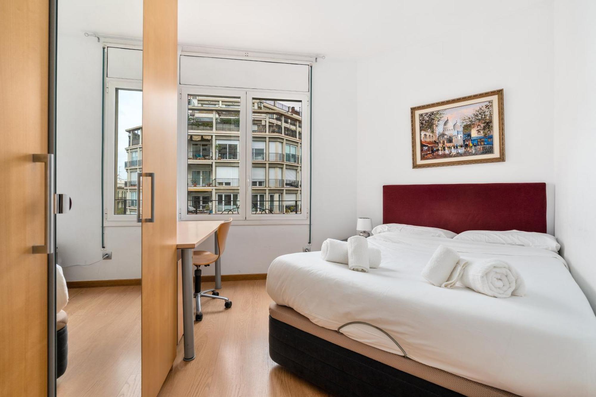 For Couples, Families And Groups, Center Apartment Barcelona
