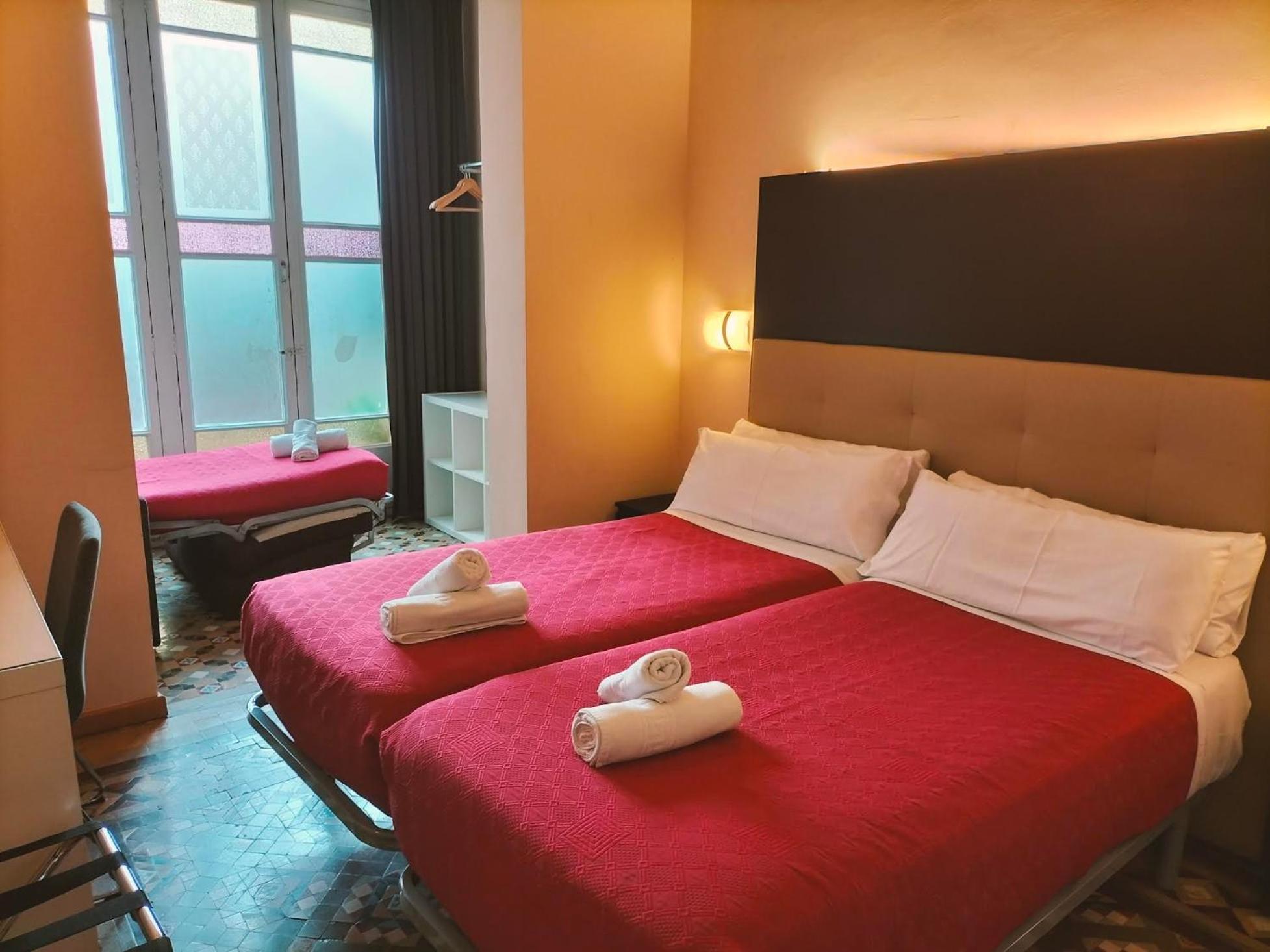 Center Gran Via Hotel *