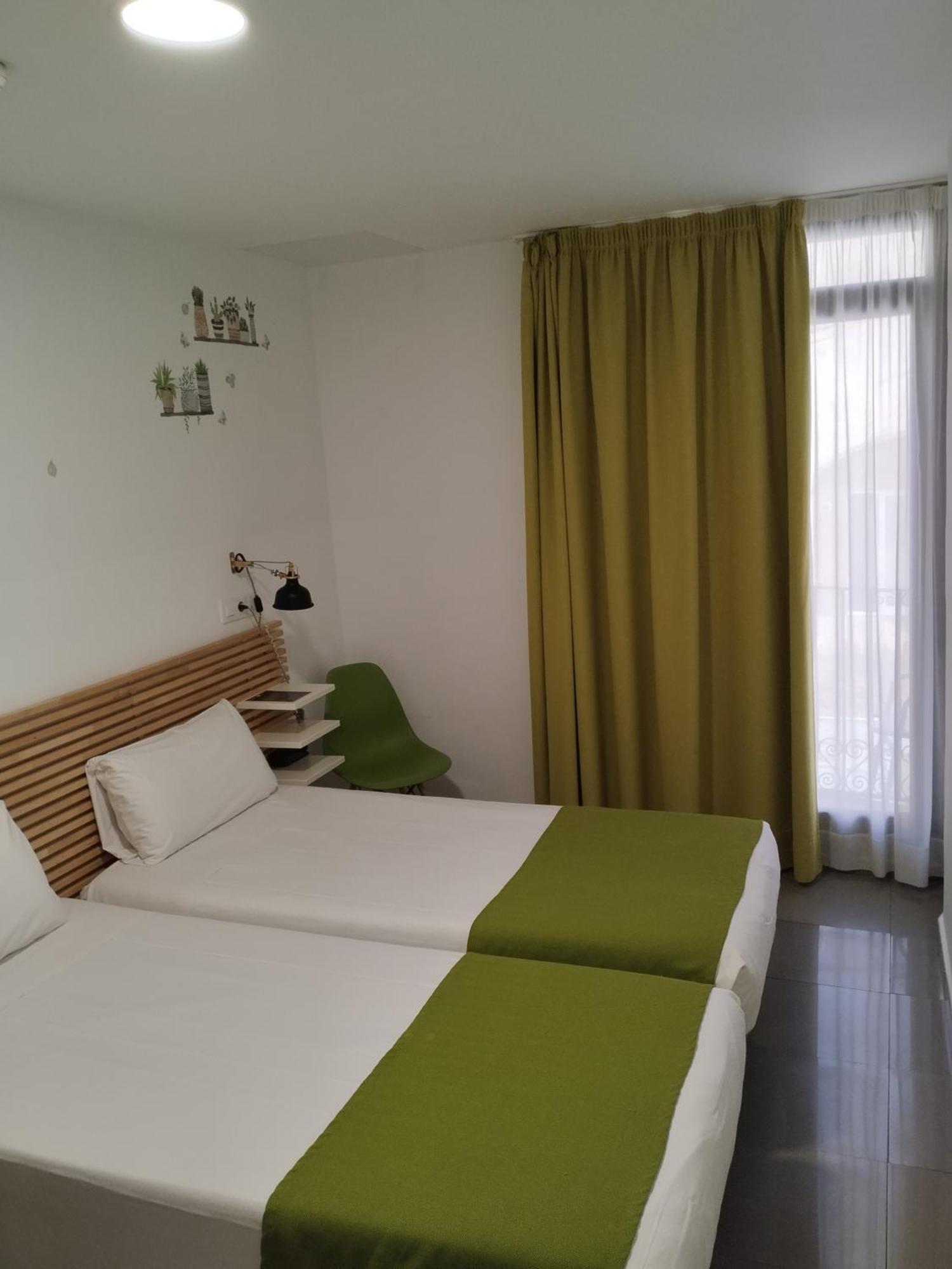 Guest house Hostal La Terrassa *