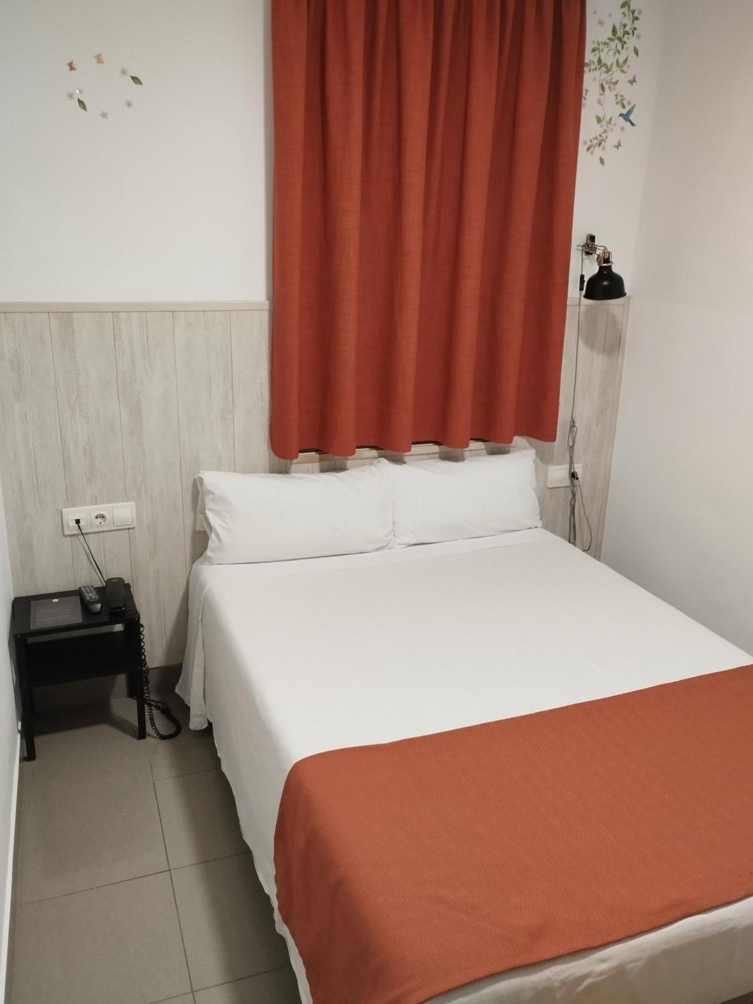 Hostal La Terrassa * Barcelona
